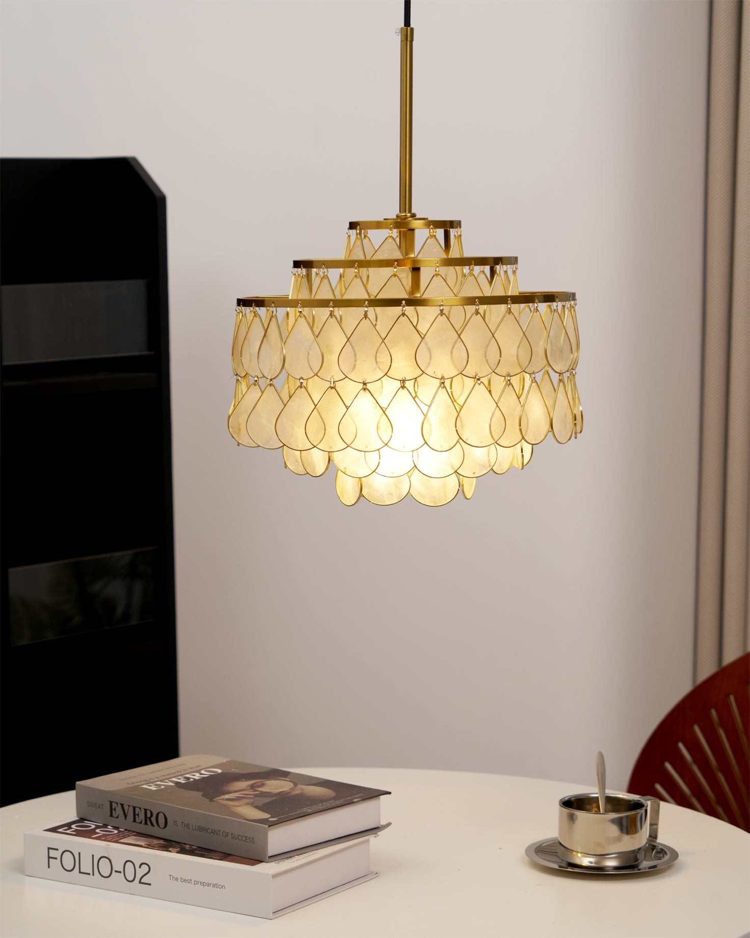 Vivant Shell Pendant Lamp K1094