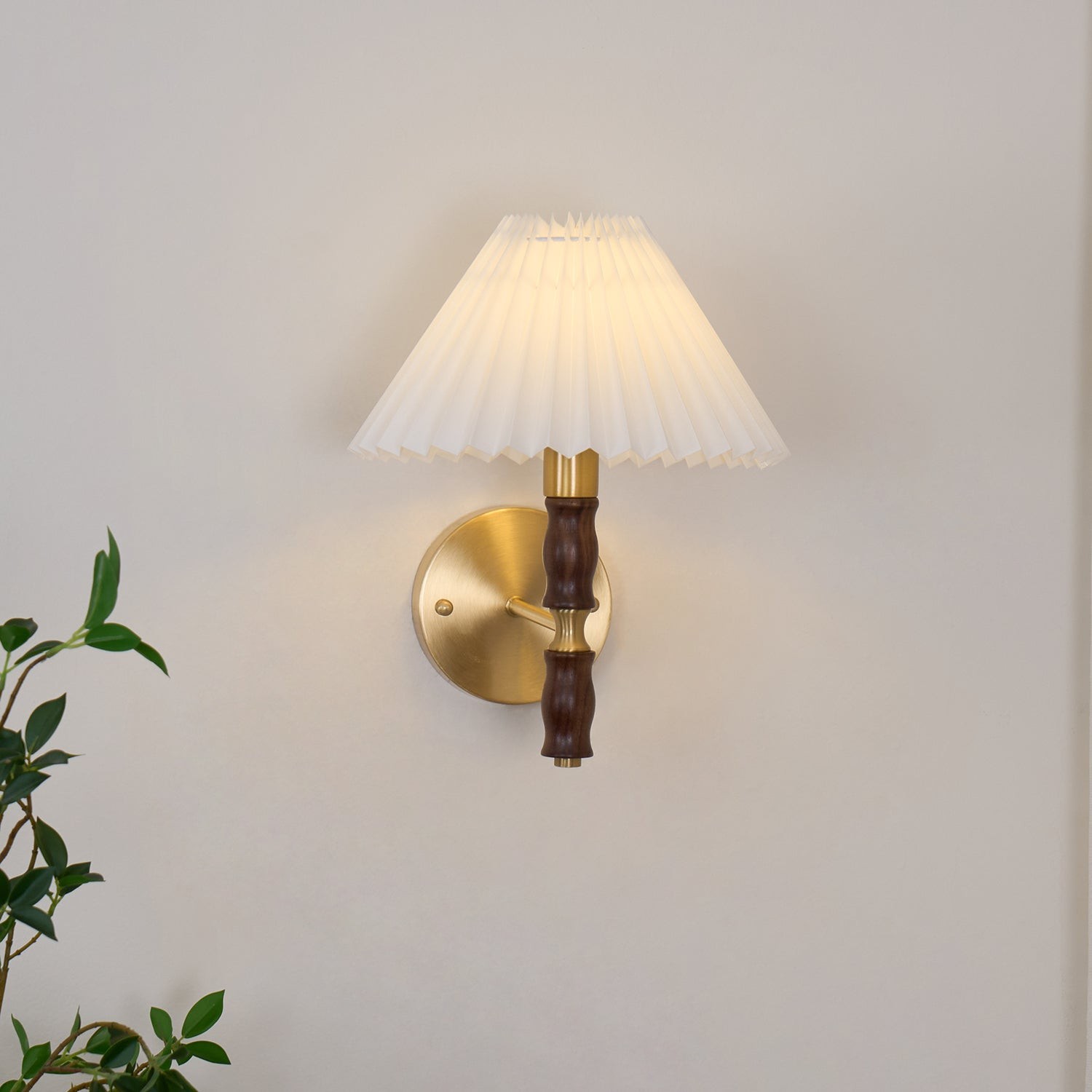 Japanese Retro Walnut Atmosphere Wall Light For Bedroom K602