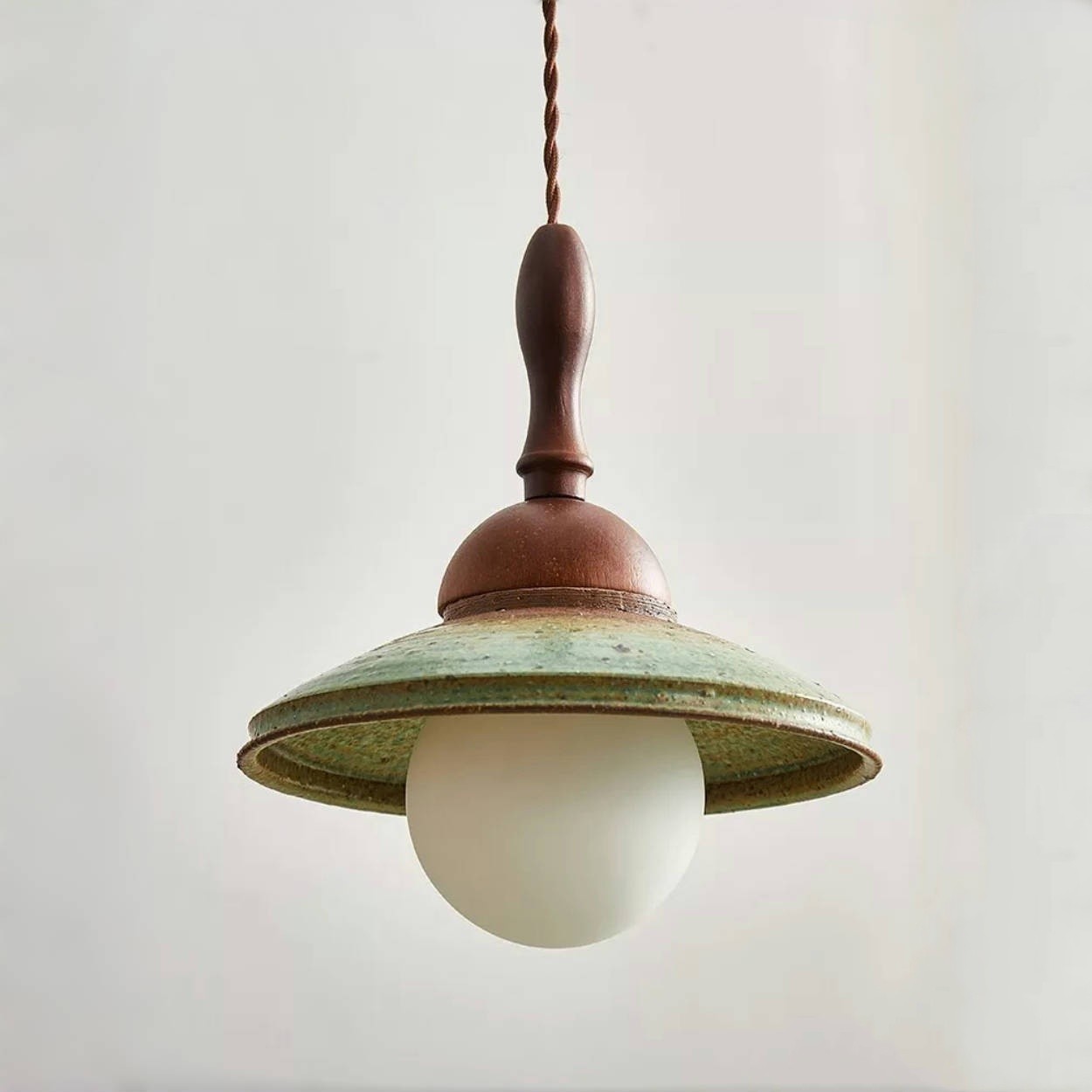 French Retro Style Wooden Pendant Lamp K193