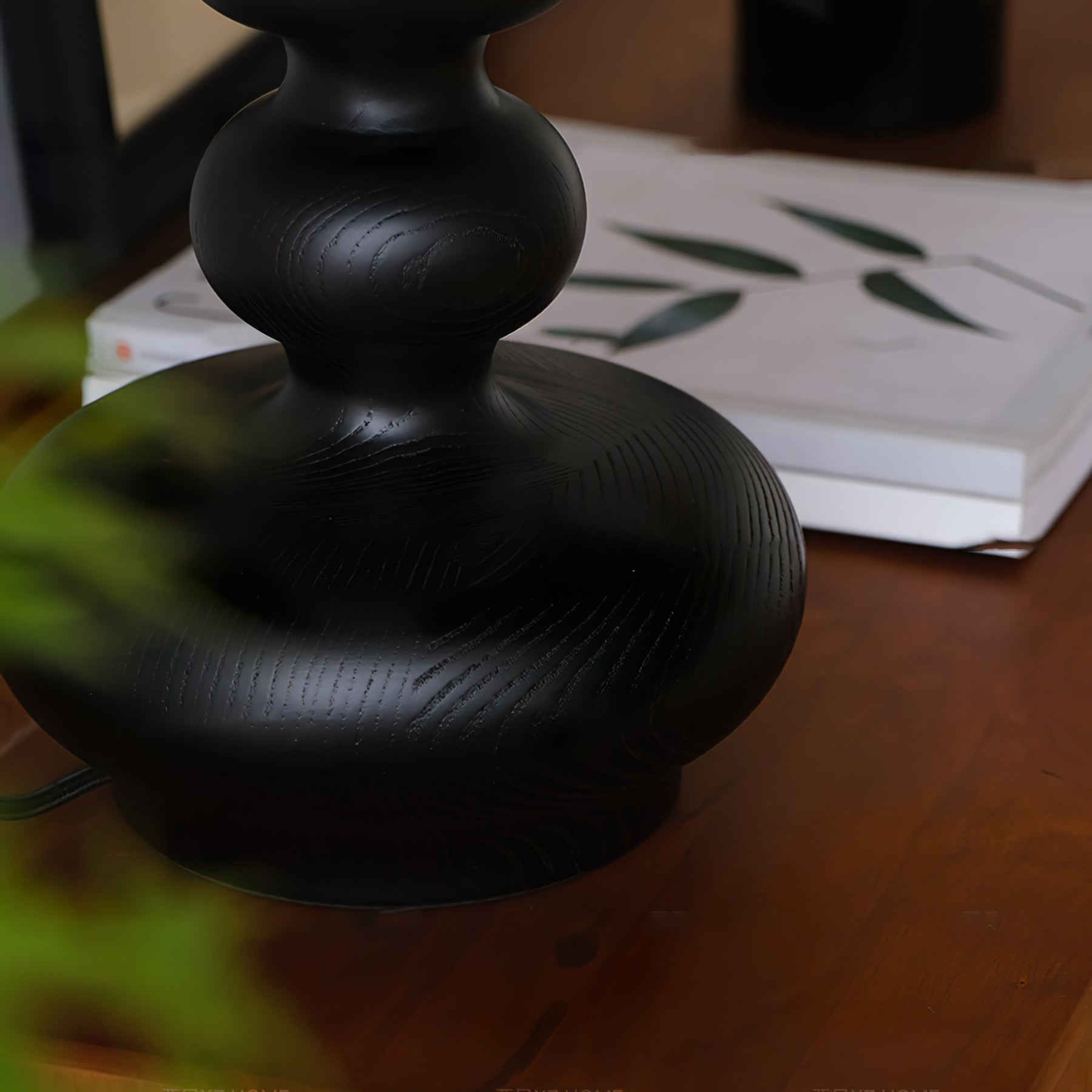 Nordic Retro Solid Wood Table Lamp K340
