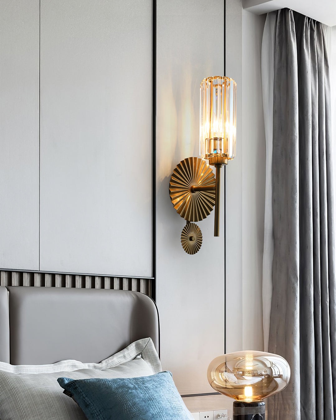 Nordic Light Luxury Crystal Wall Lamp K306