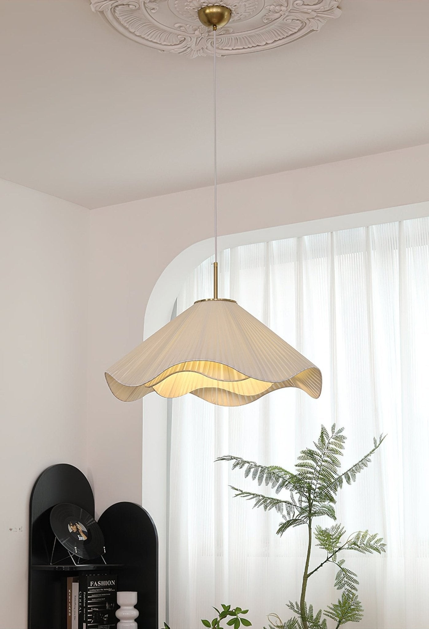Nordic Cream Style Floral Pendant Lamp K363