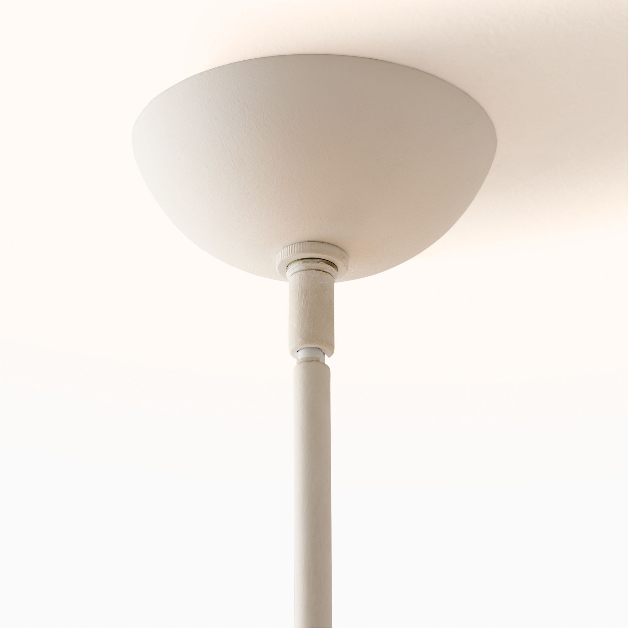Plara Multi‑Light Chandelier - Modern Polyresin and Plaster for Dining & Foyer K1696