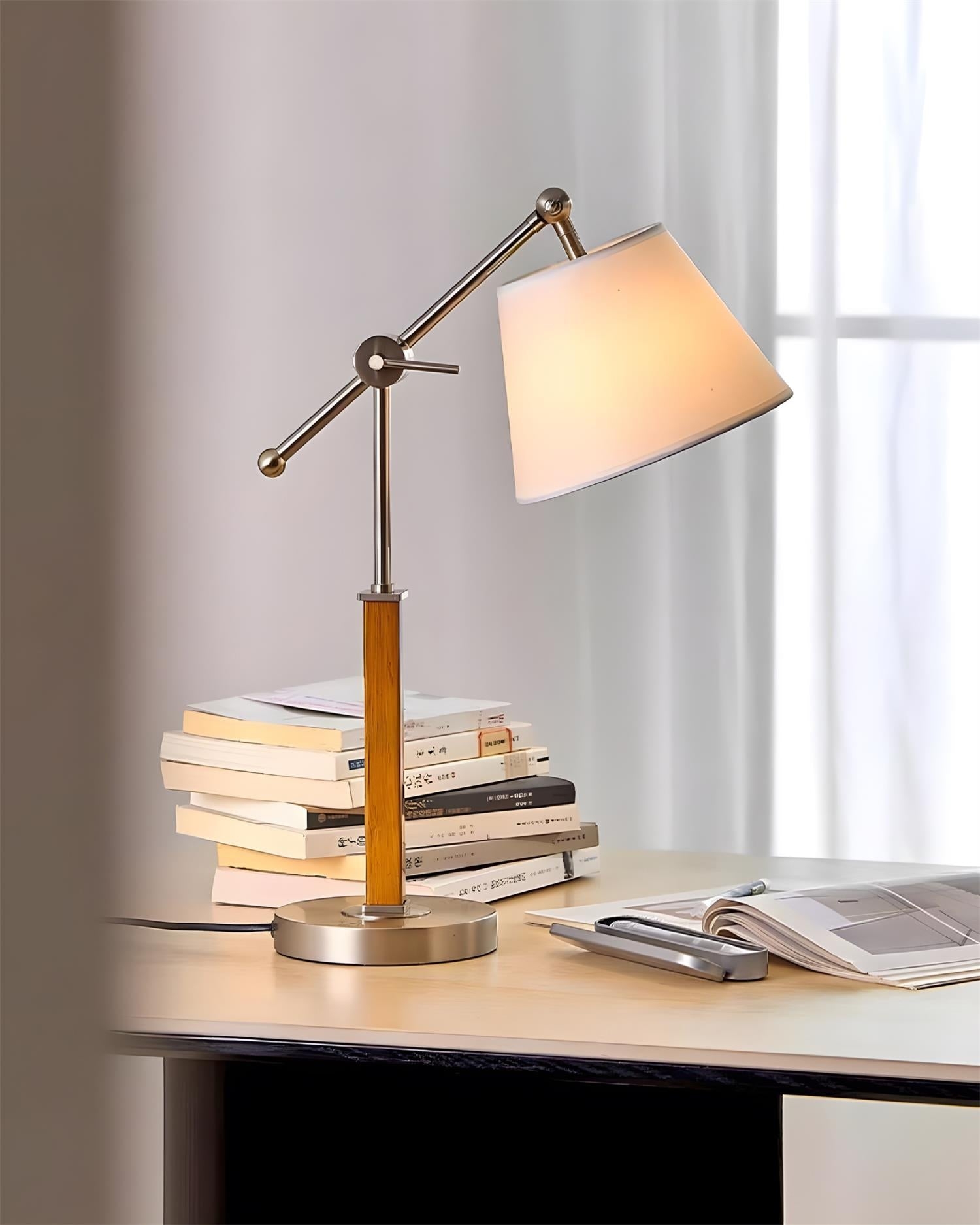 Tavian Table Lamp D349