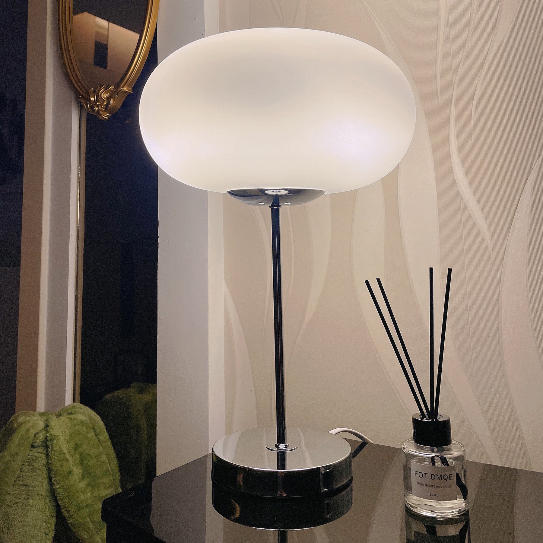 Lumi Table Lamp K1046
