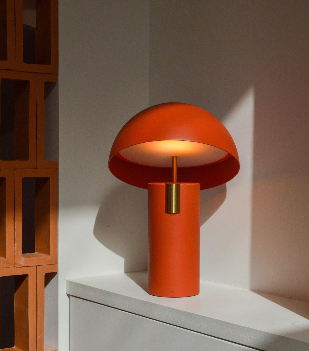 Avo Table Lamp D450