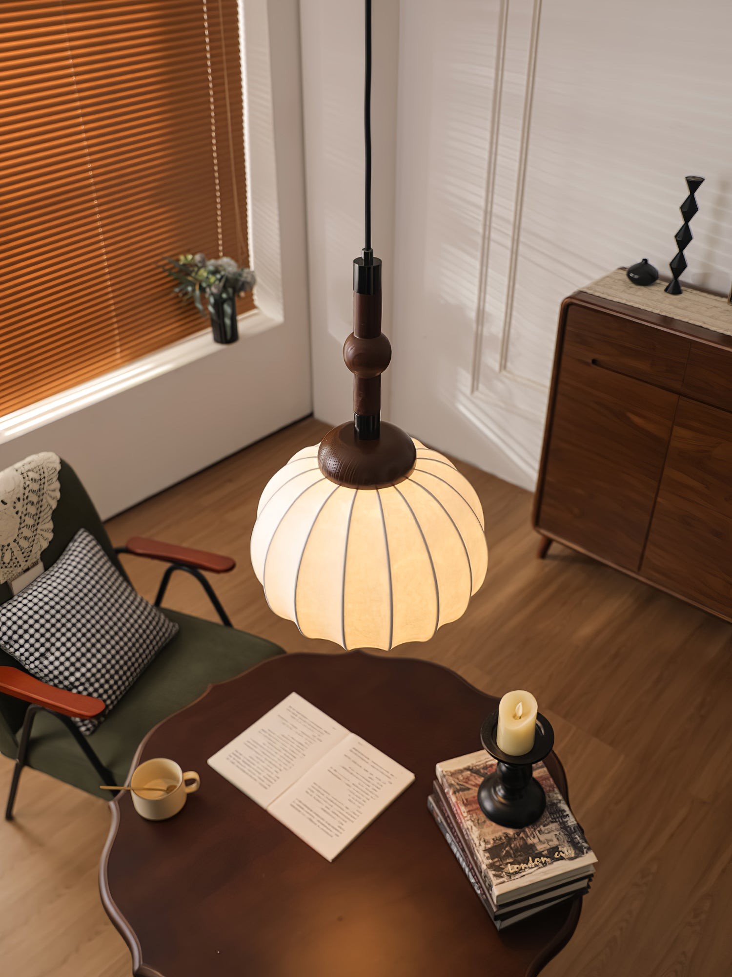 Silk Globe Pendant Lamp K664