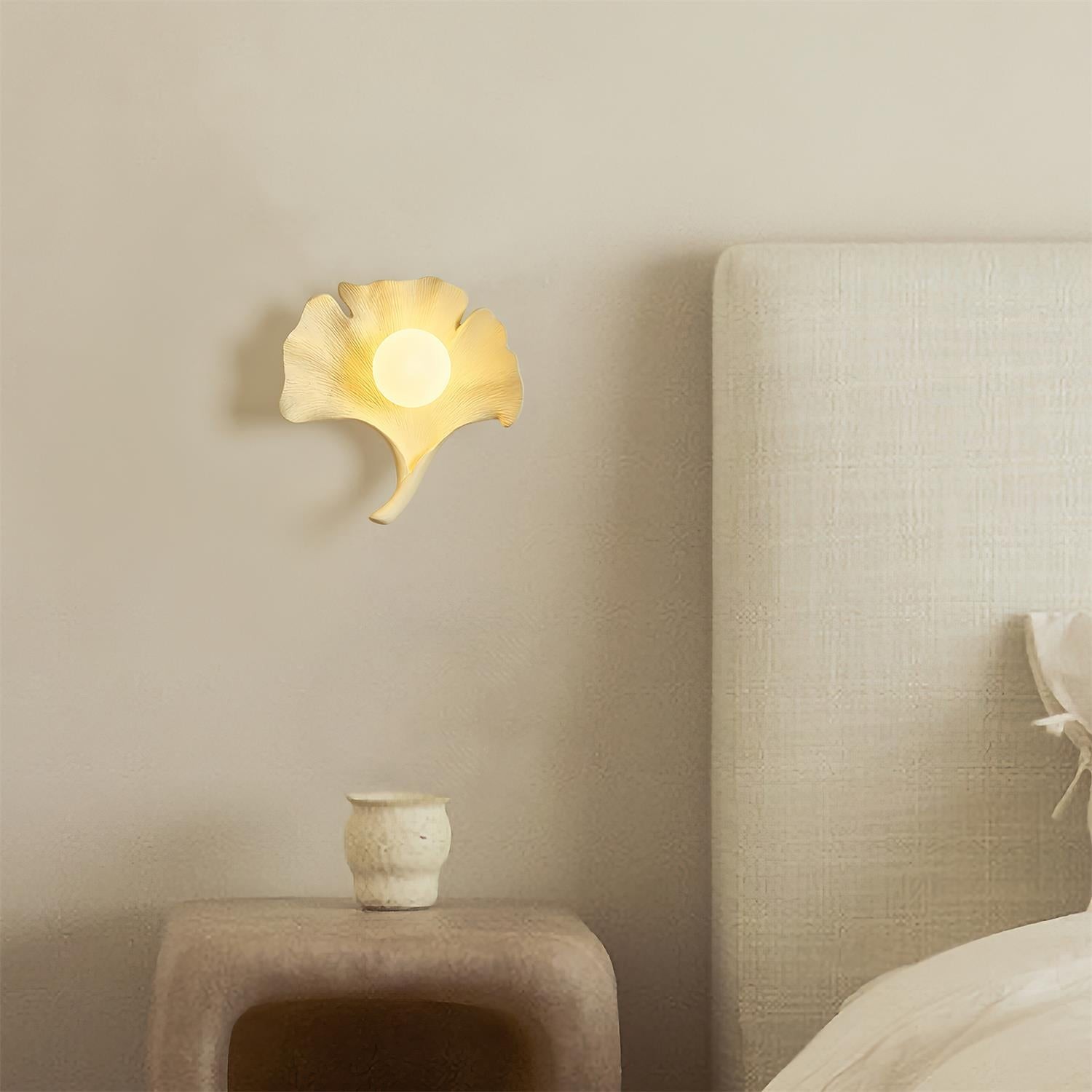 Vintage Ginkgo Leaf Resin Wall Lamp K403