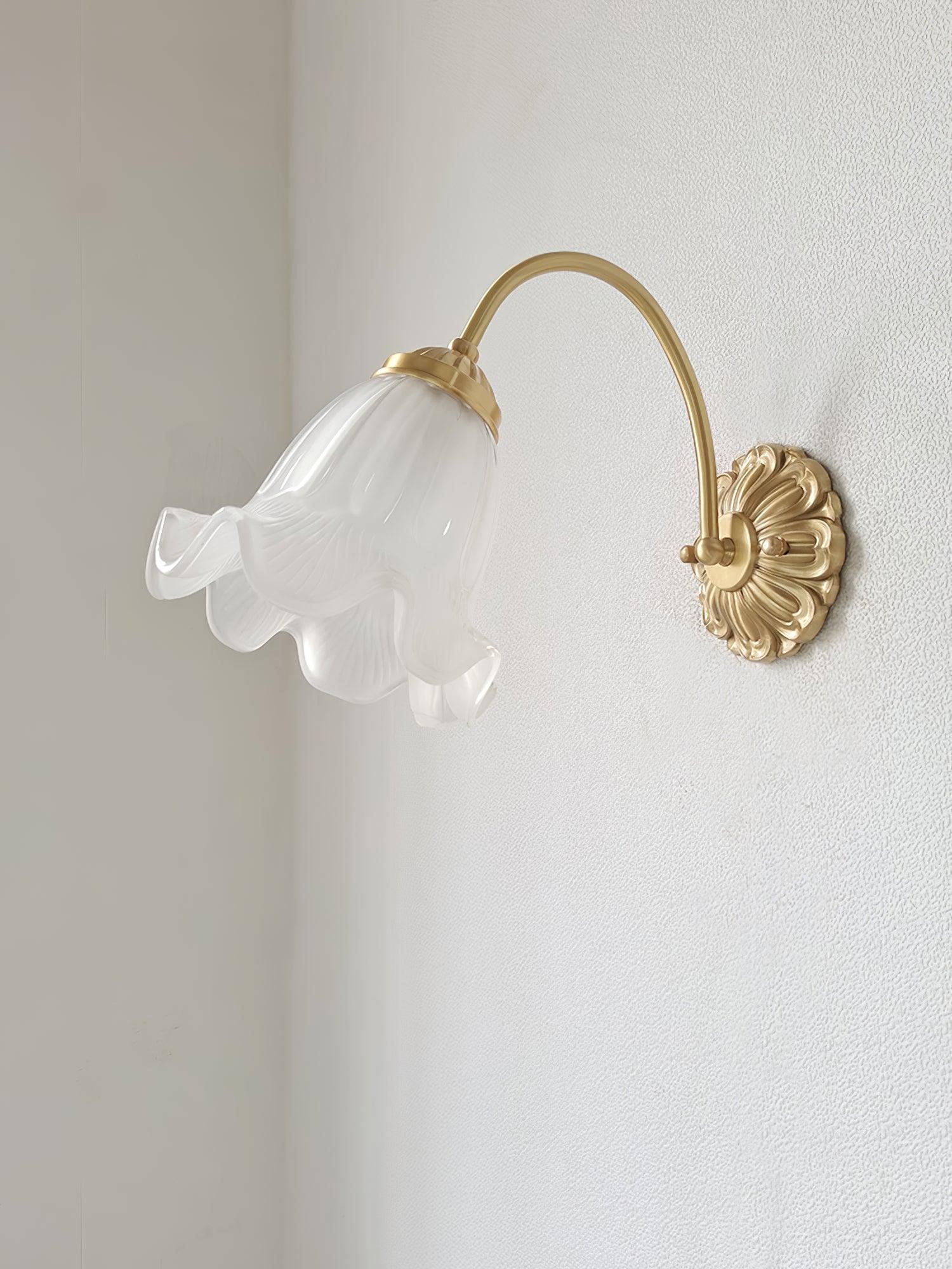 Nordic Modern Retro Elegant Flower Brass Glass Wall Lamp K276