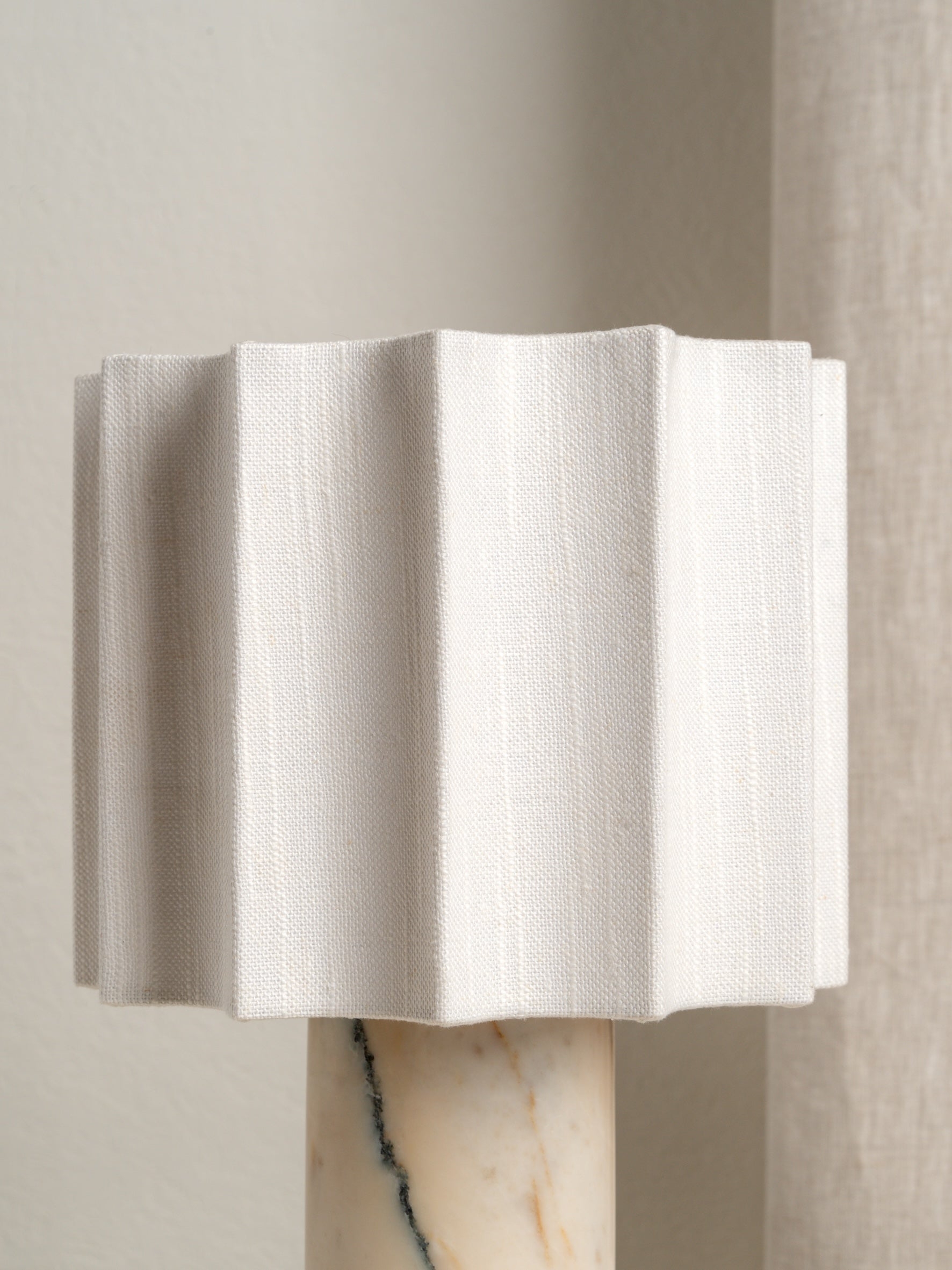 Valli Table Lamp (Built-in Battery) D668
