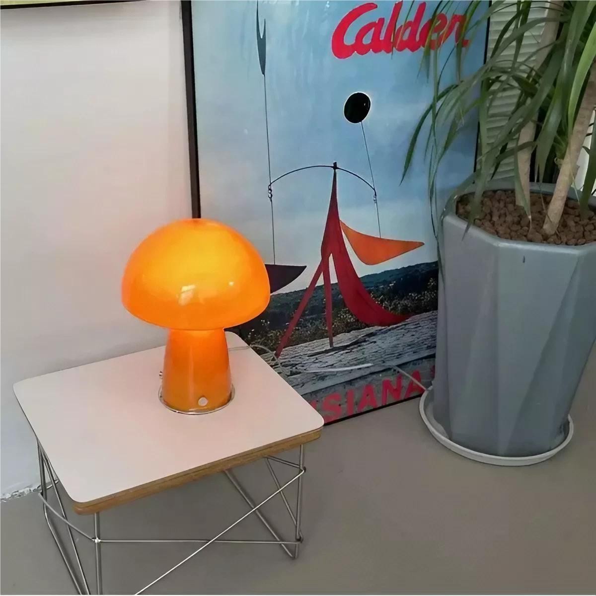 Modern Bauhaus Glass Mushroom Table Lamp K60