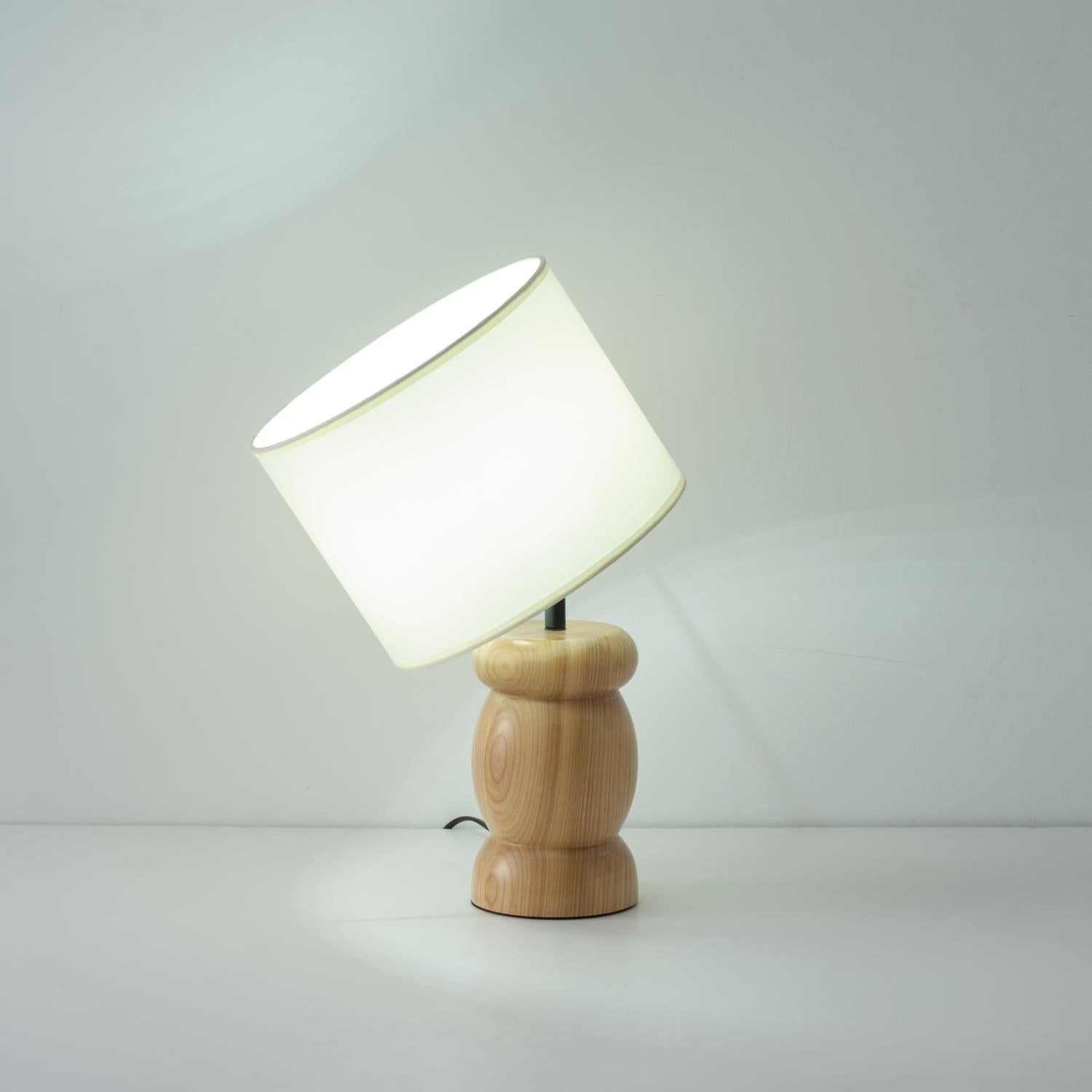 Pebble Wood Table Lamp D447