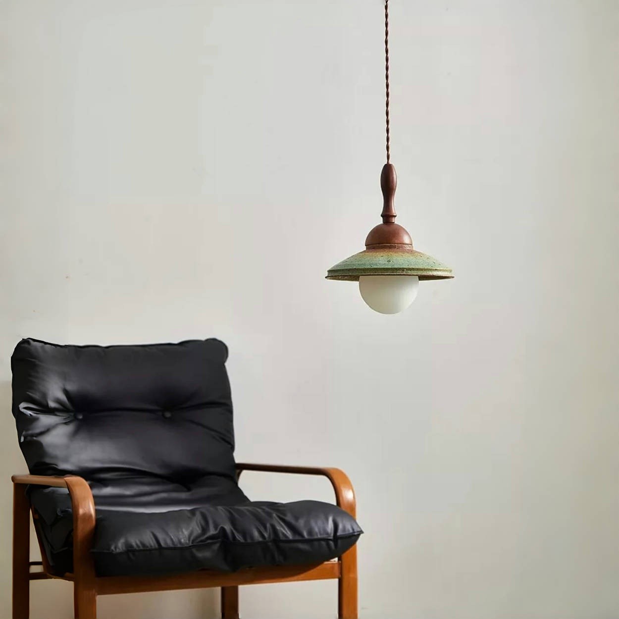 French Retro Style Wooden Pendant Lamp K193