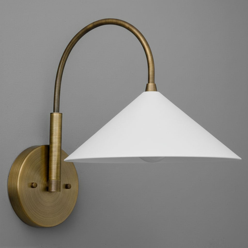 Curva Curved Metal Wall Sconce - Elegant Vintage Wall Lamp for Bedroom K1532