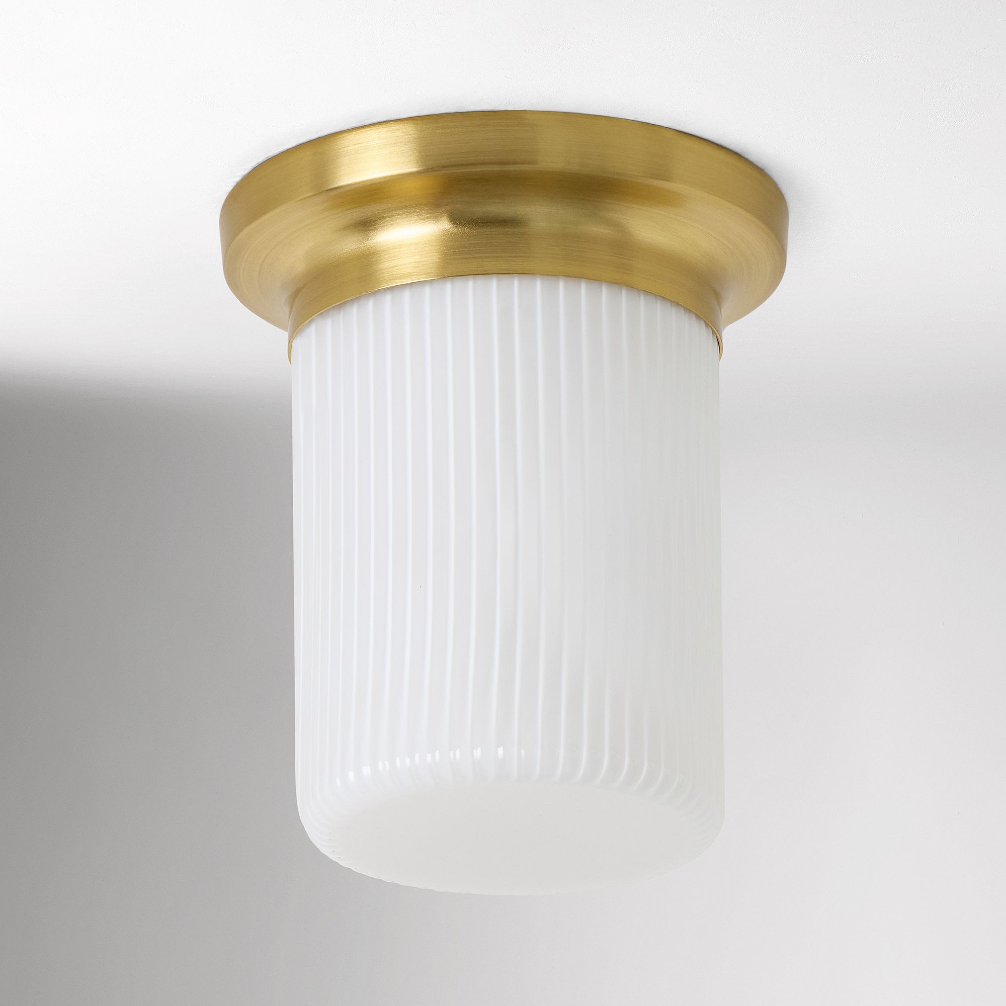 Rivora Fluted Glass Flush Mount – Ribbed Durable Ceiling Light K1336