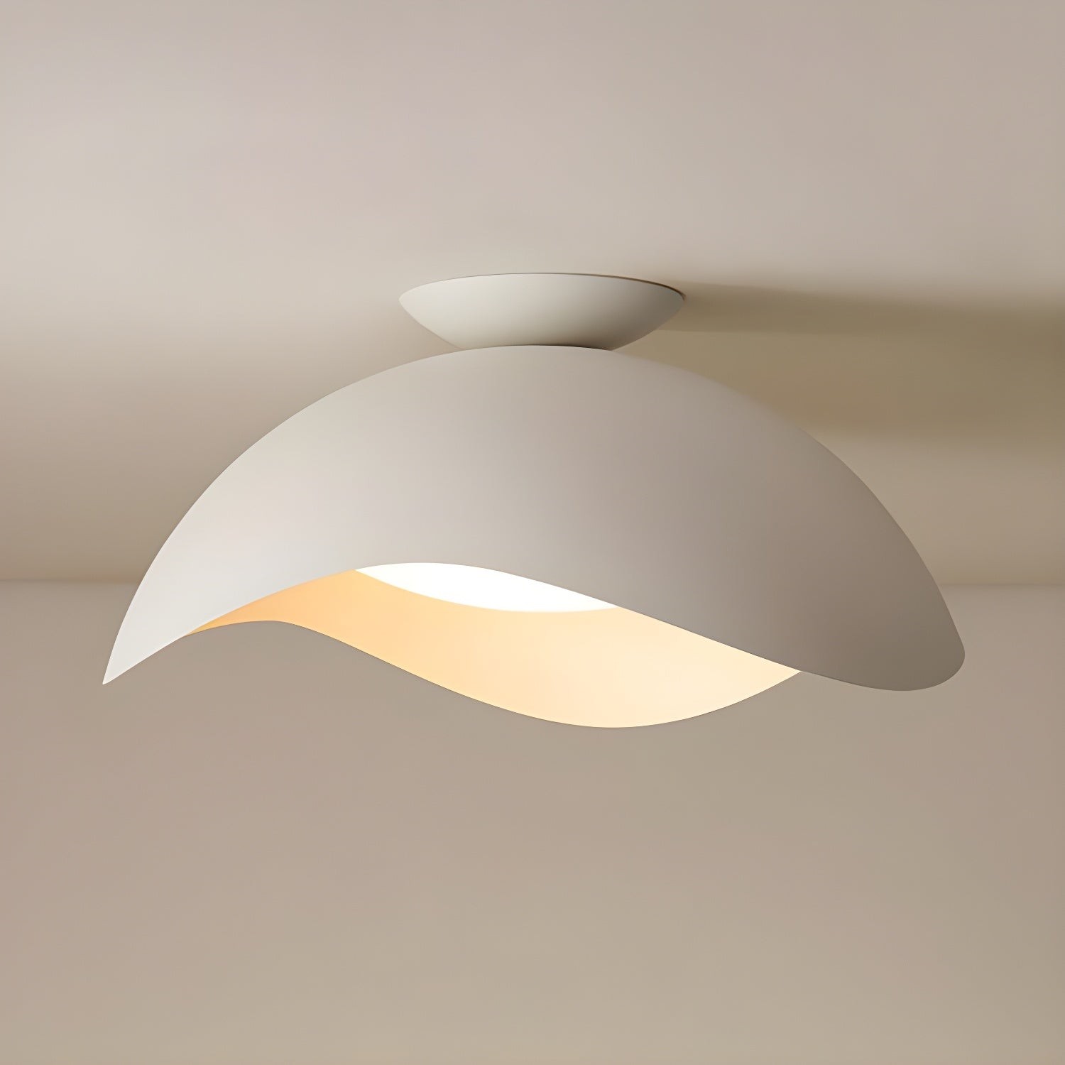 Simple Wave Ceiling Light K661