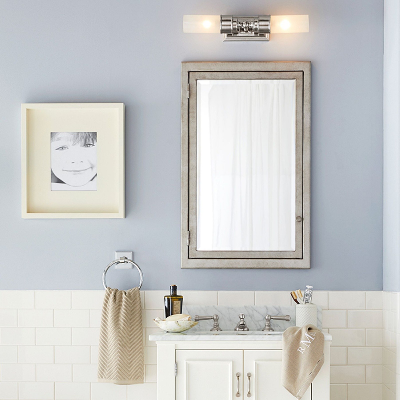 Kalvora Double Tube Wall Sconce - Vintage Elegant Lighting for Home K1185