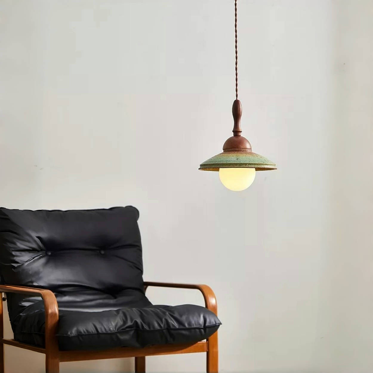 French Retro Style Wooden Pendant Lamp K193