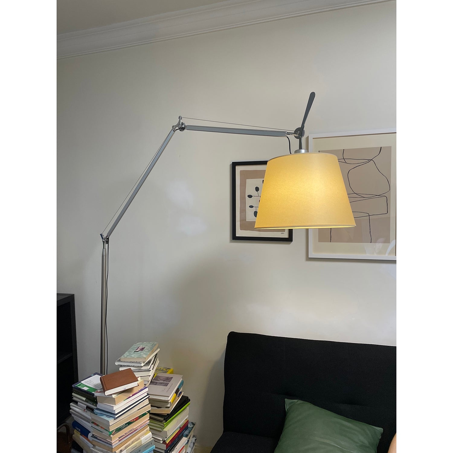 Velthea Floor Lamp D713