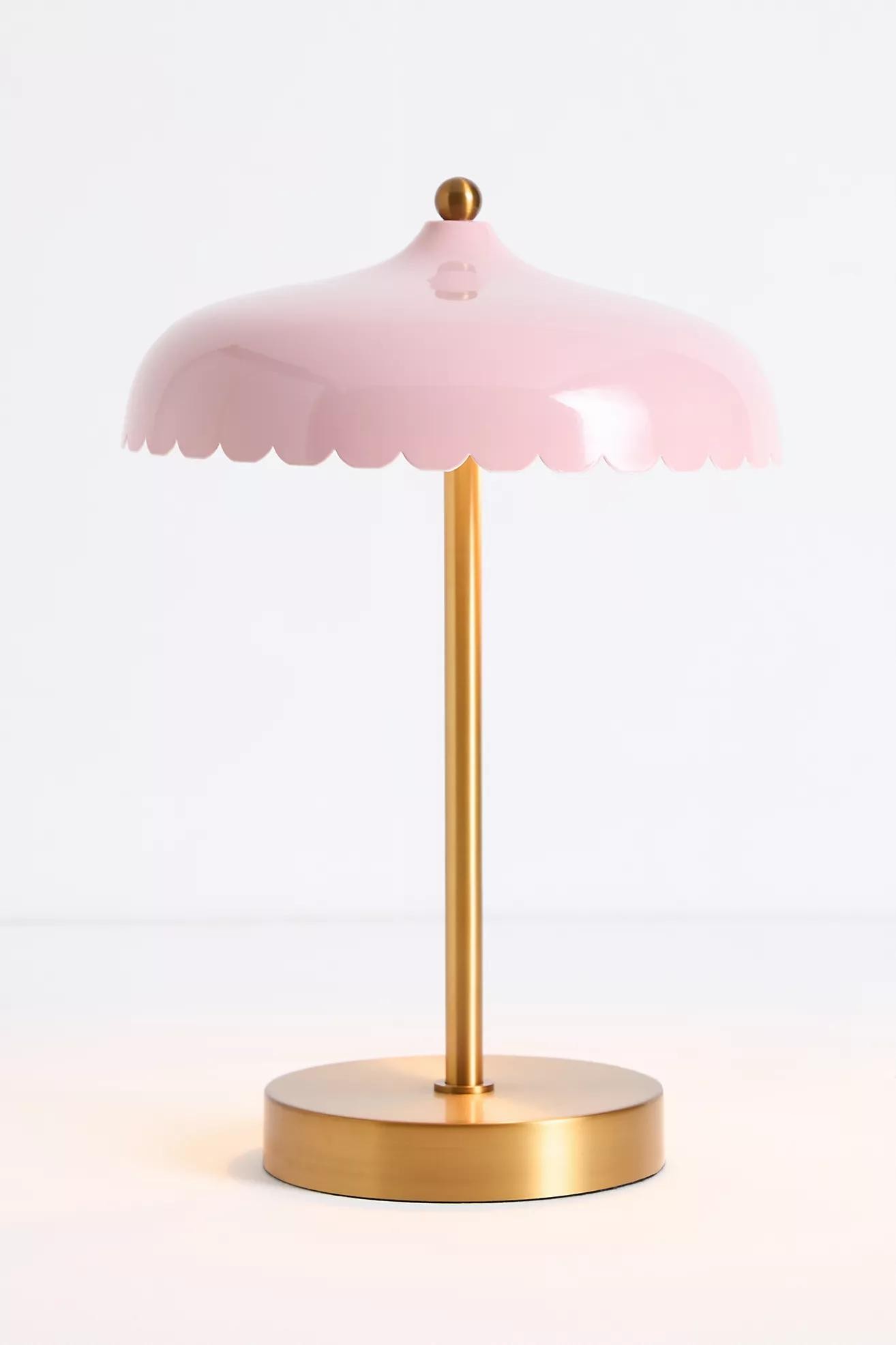 Rayla Scallop Metal Glass Task Lamp – Elegant Retro Table Lamp for Study K1425
