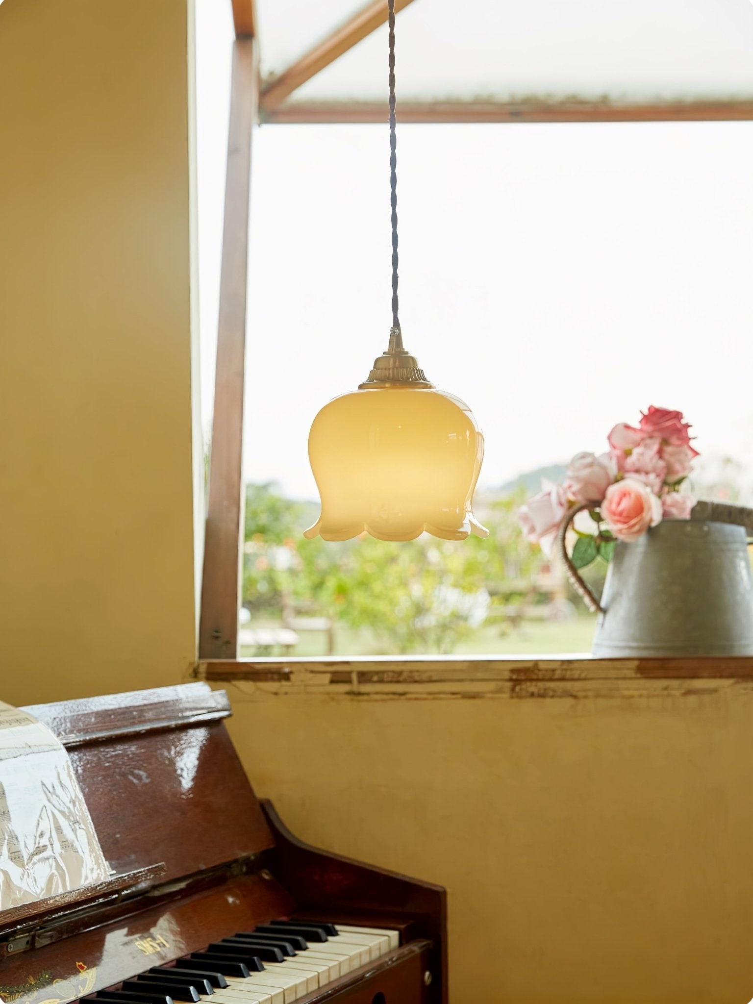 Traditional Glass Flower Pendant Lamp K736