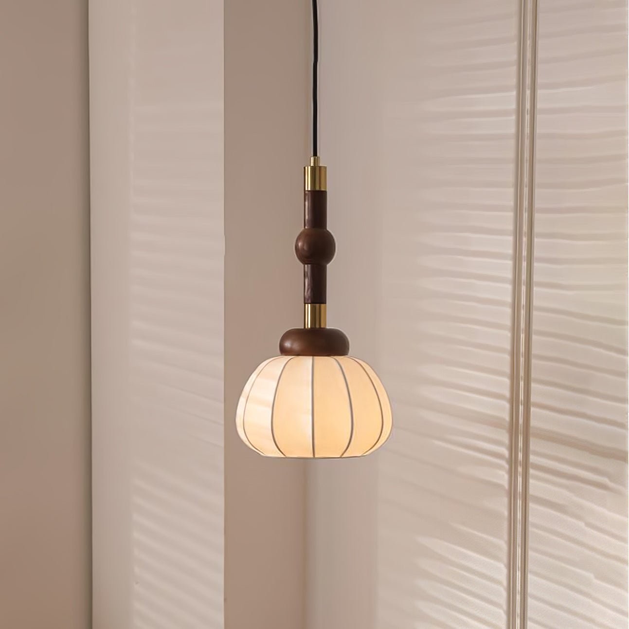 Silk Globe Pendant Lamp K664