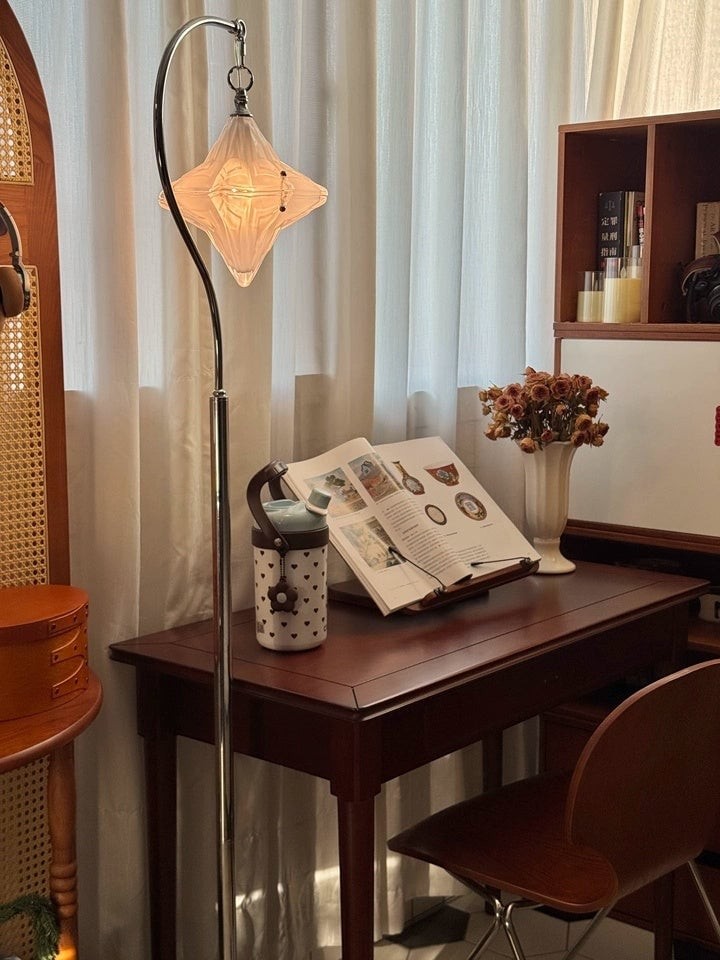 Art Deco Star Floor Lamp - Modern Standing Lamp for Living Spaces - Astris Orion K1576