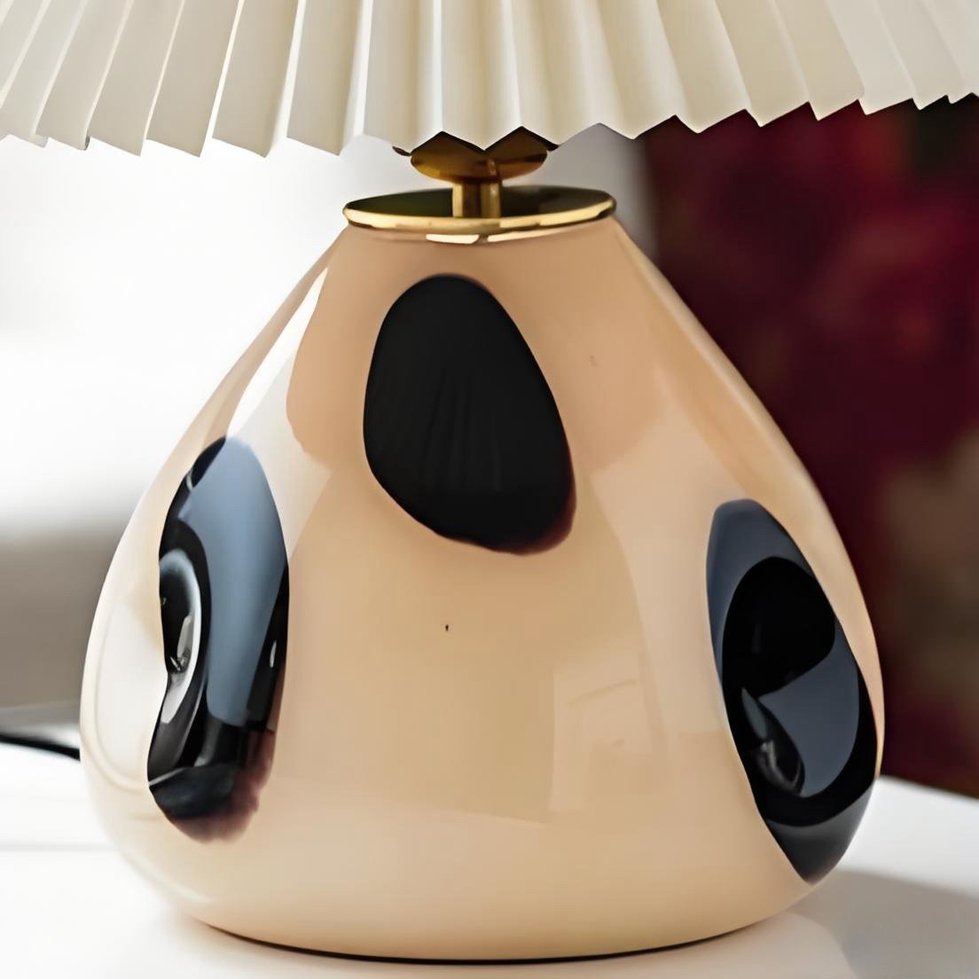 Undara Pleated Fabric Shade Table Lamp with Glass Base for Living Room K2168