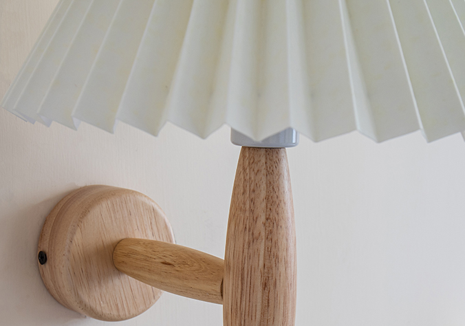 Wooden Wall Lamp