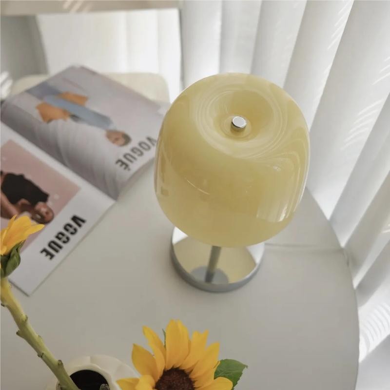Bauhaus Minimalist Vintage Table Lamp K24