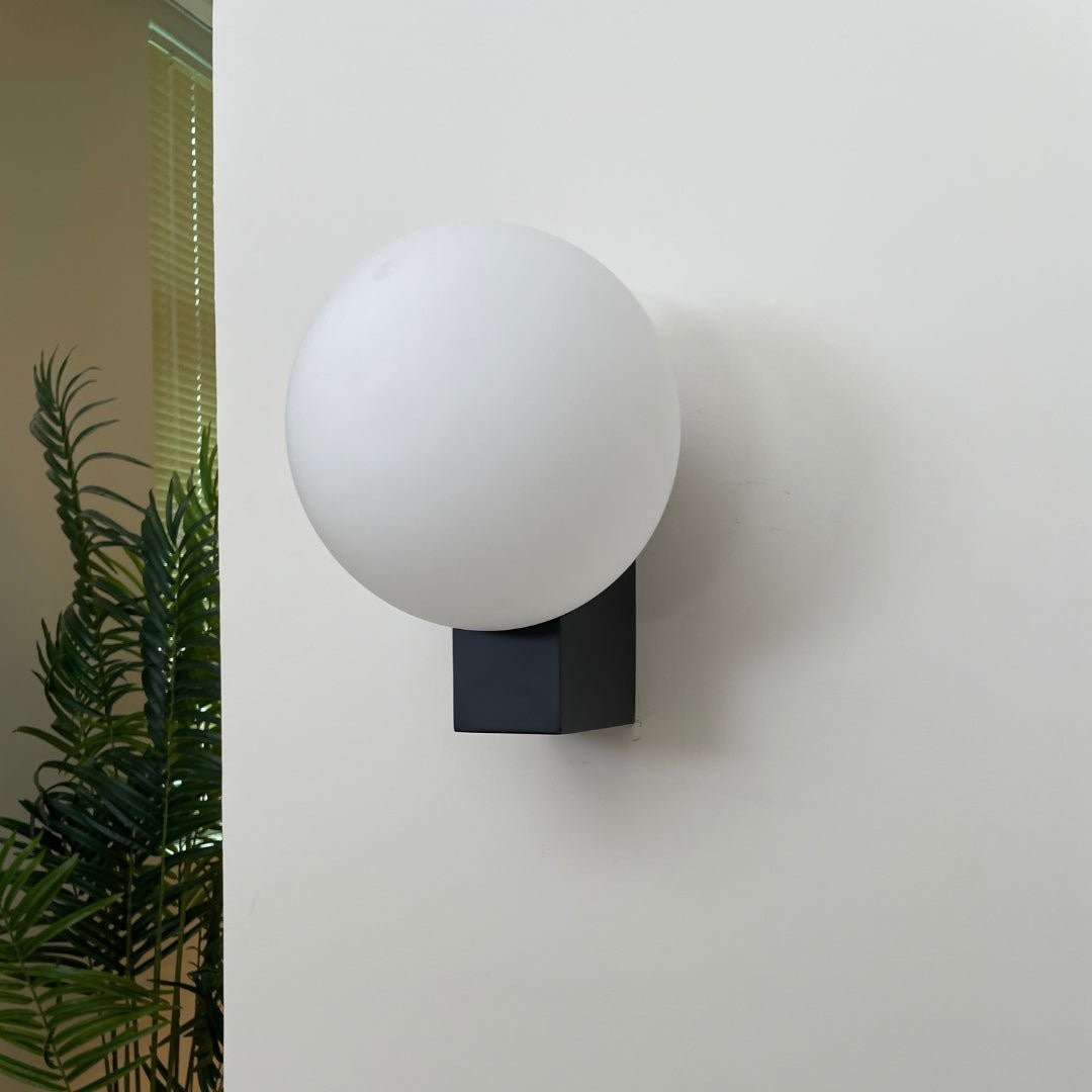 Minimalist Spherical Wall Lamp K434