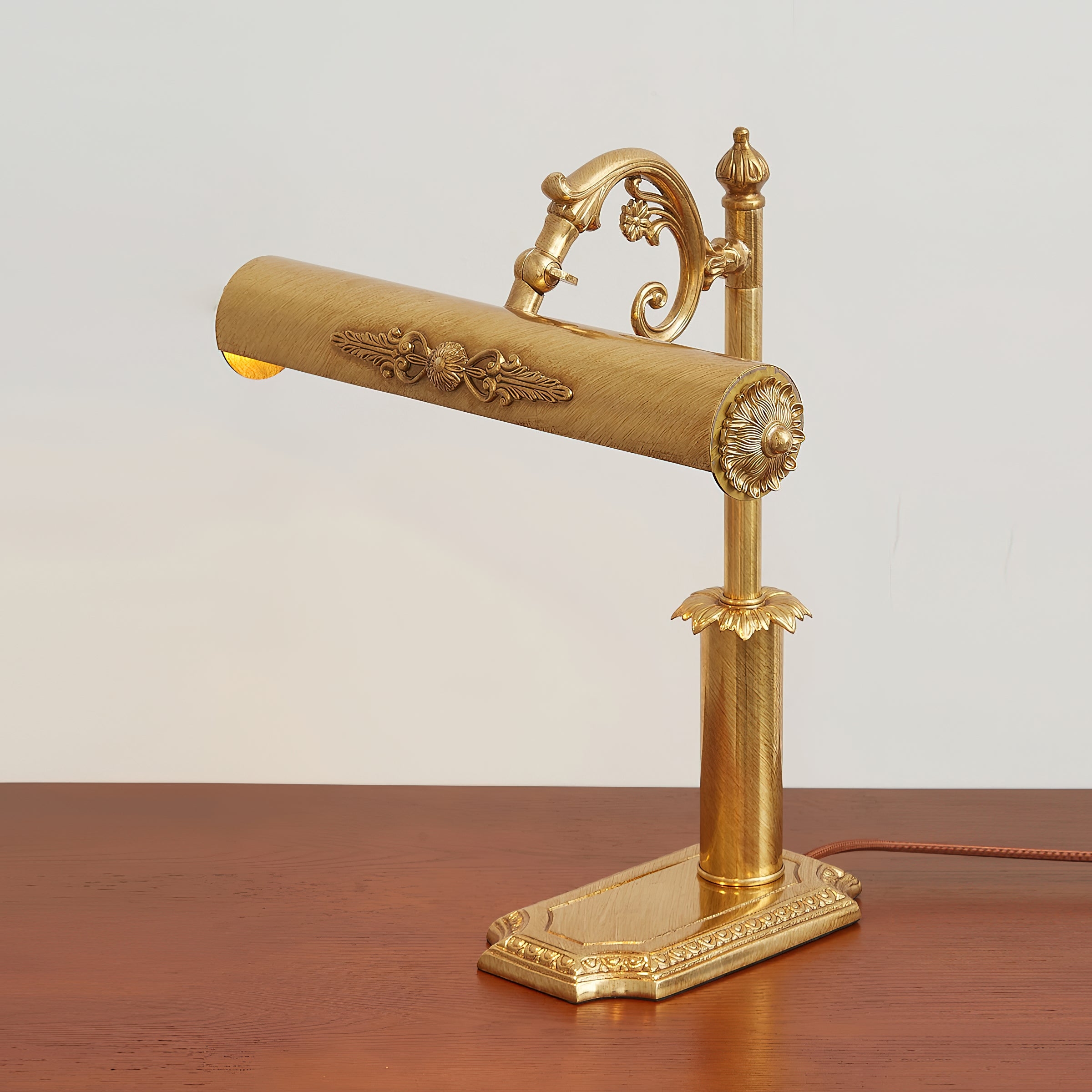 Piano Mate Table Lamp D746