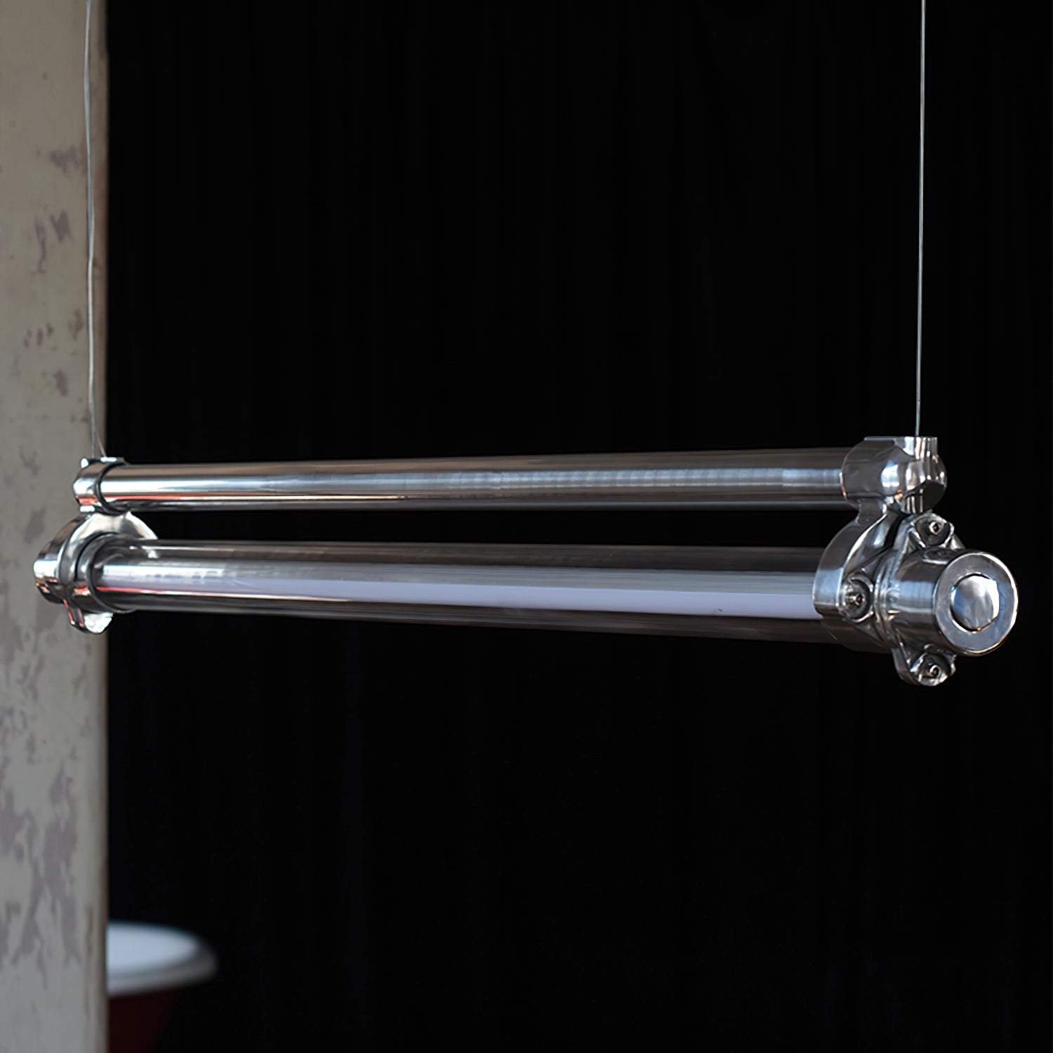 DDR Industrial Tube Pendant Light D484