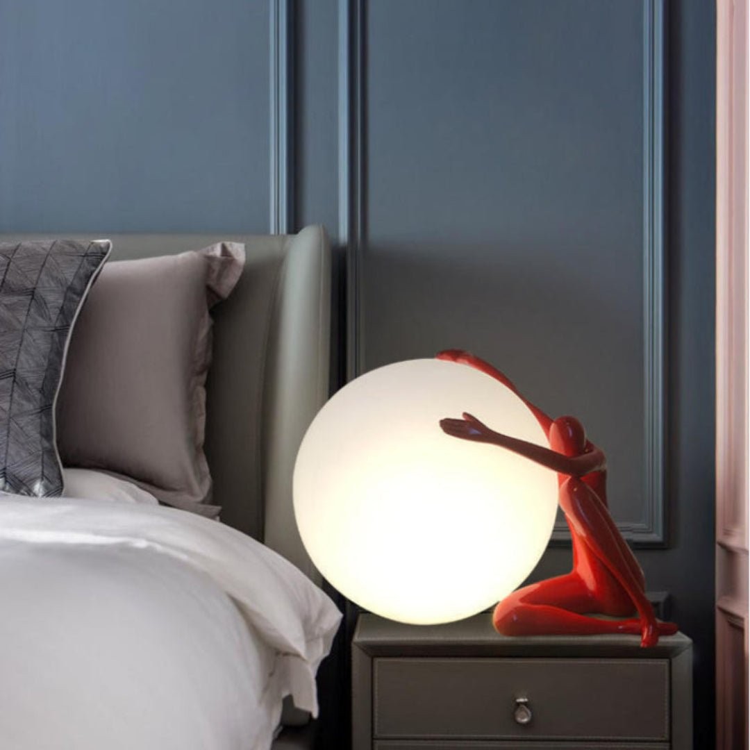 Humanoid Ball Holding Table Lamp K217