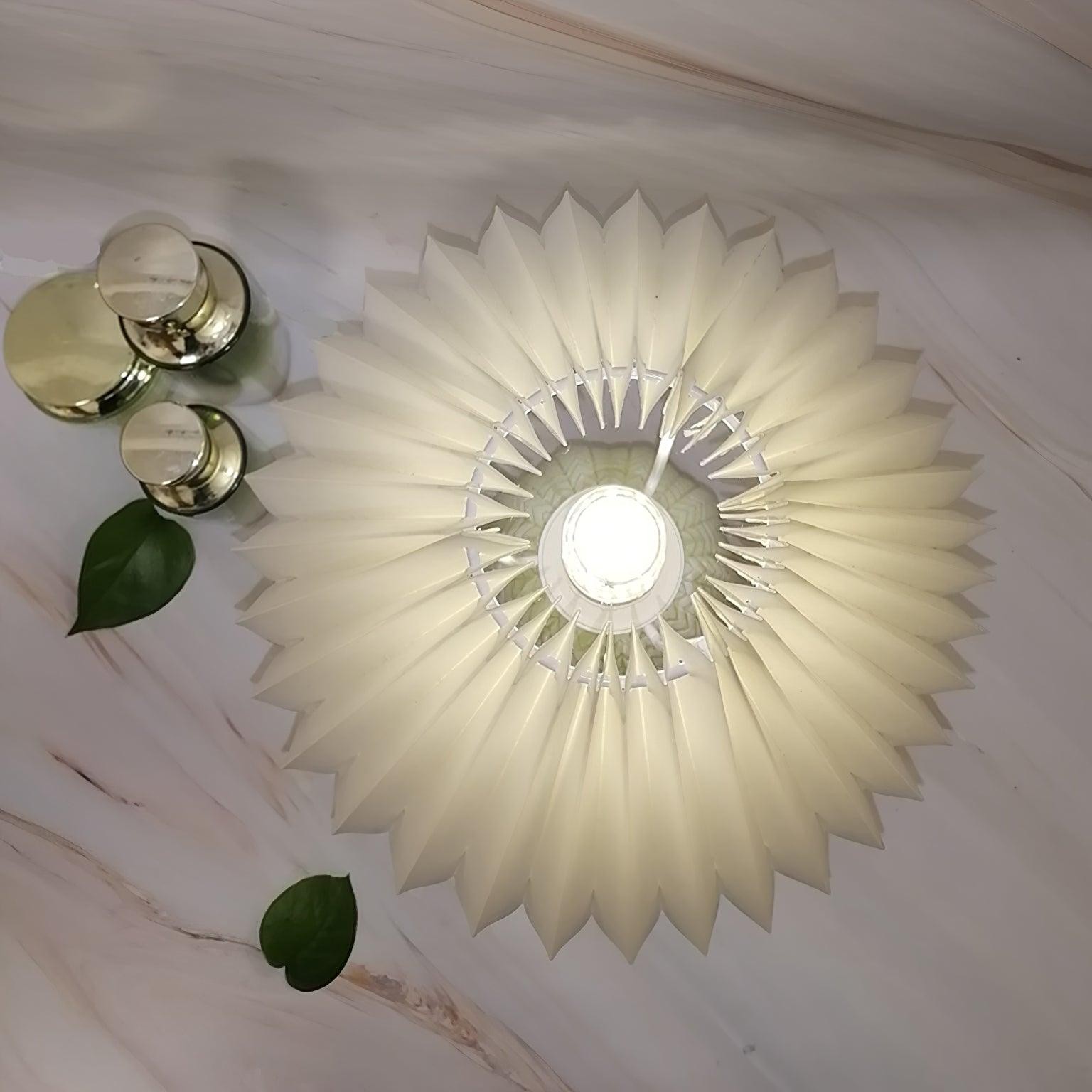 Vintage Pleated Table Lamp K756