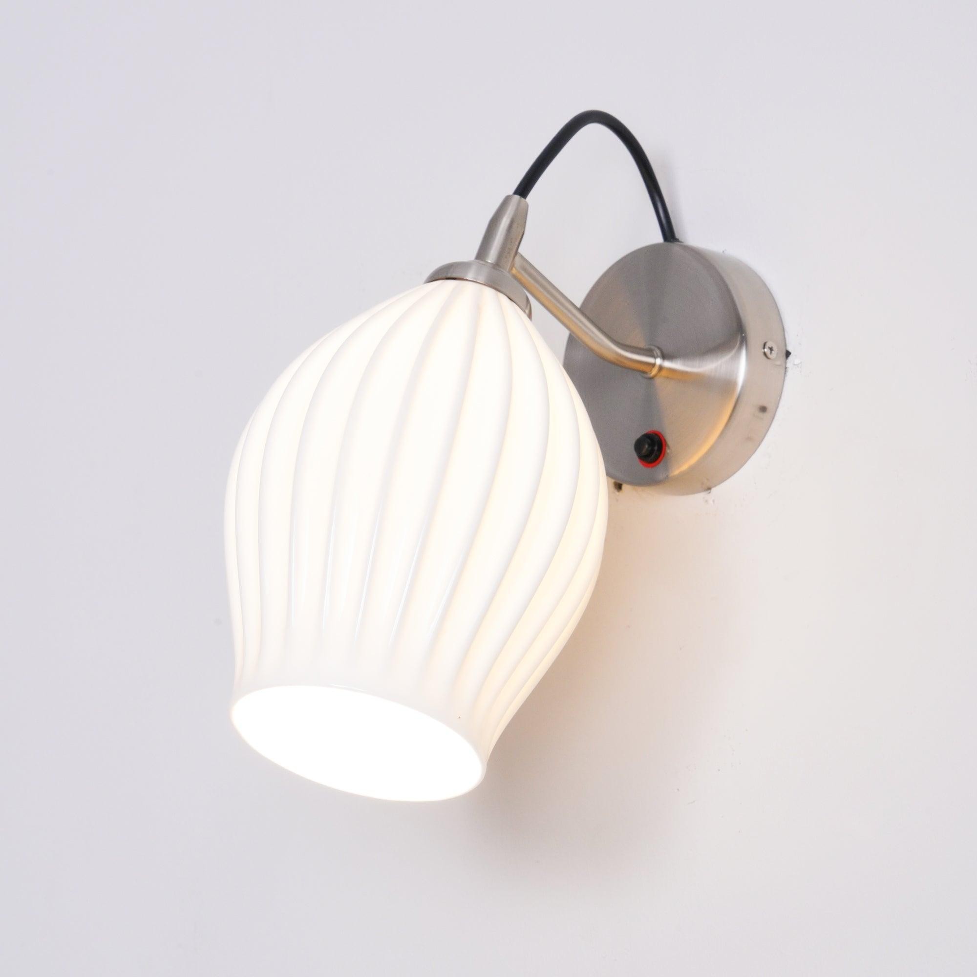 Cream Style Ceramic Ribbed Wall lamp K313