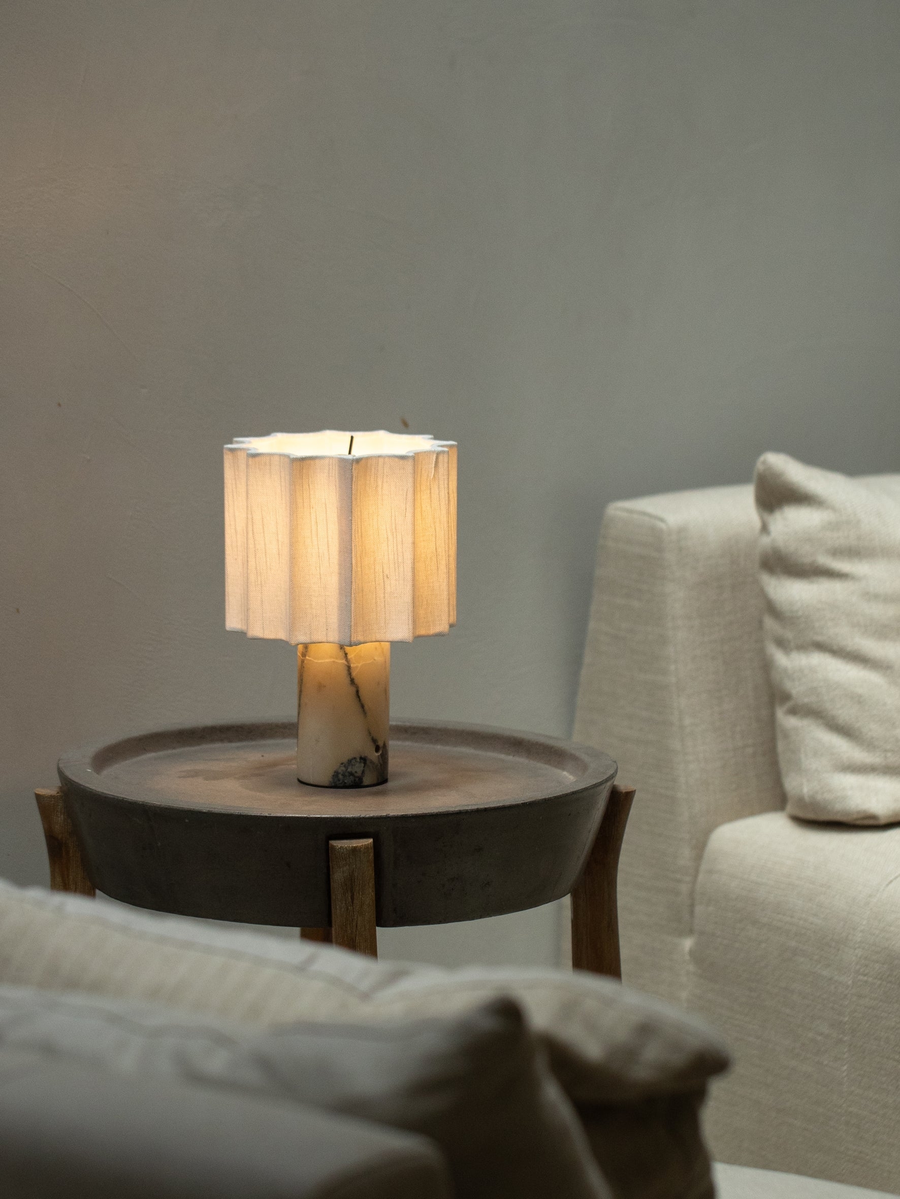 Valli Table Lamp (Built-in Battery) D668