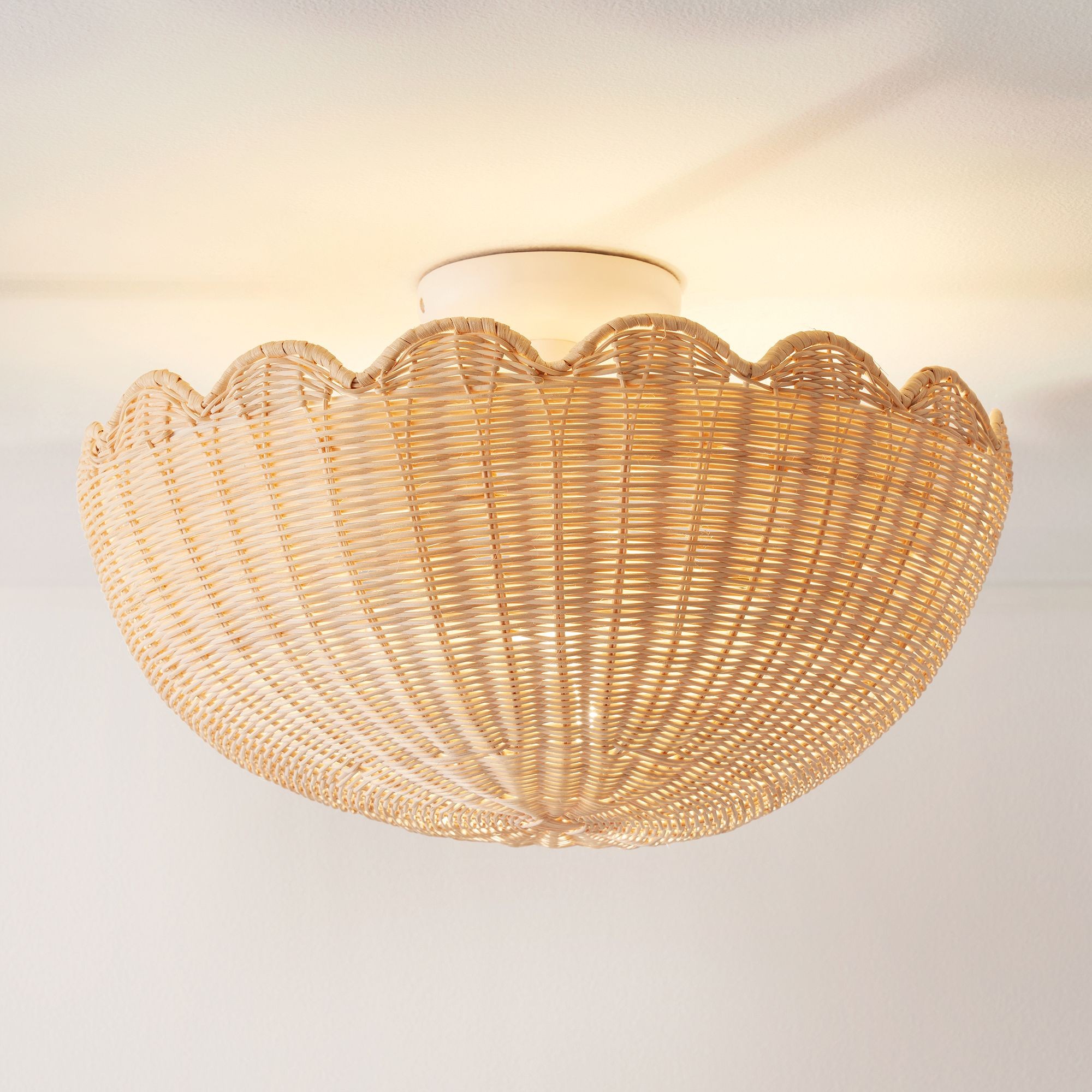 Olvara Rattan Bubble Flush Mount - Chic Ceiling Lamp for Home K1257