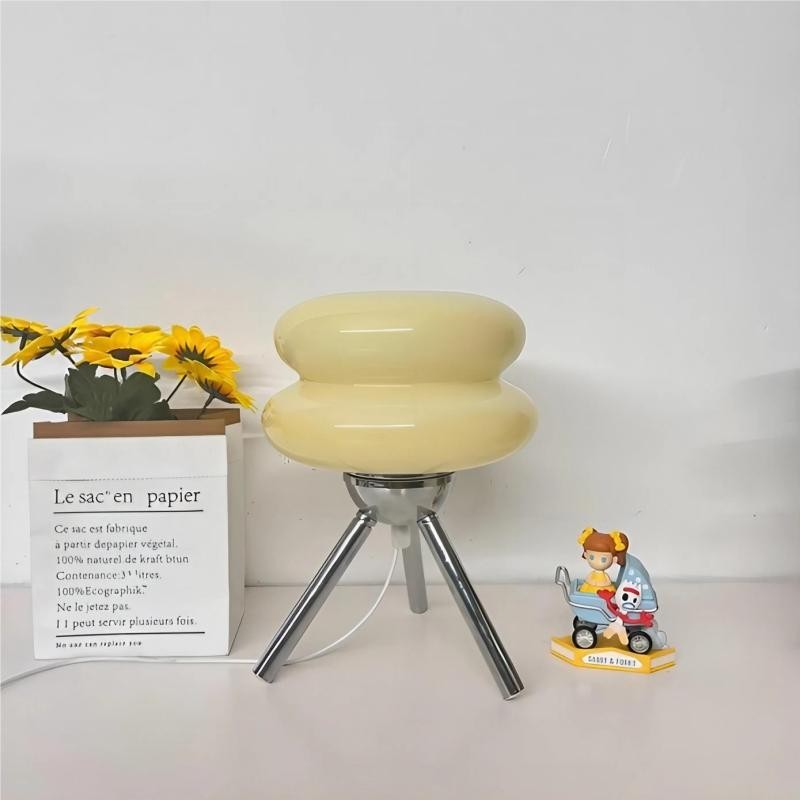 Macaron Bauhaus Tripod Glass Table Lamp K23