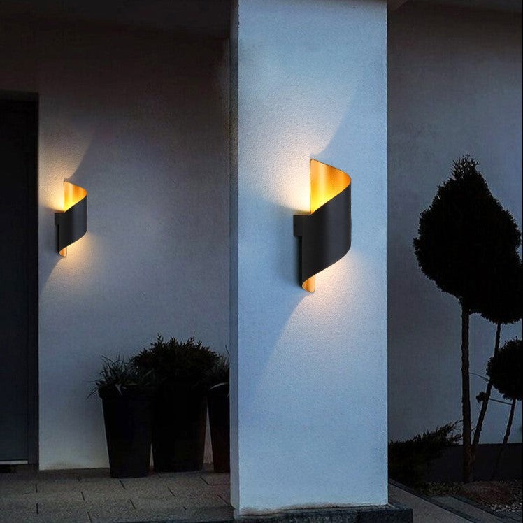 Modern Curl Twisted LED Wall Light K517