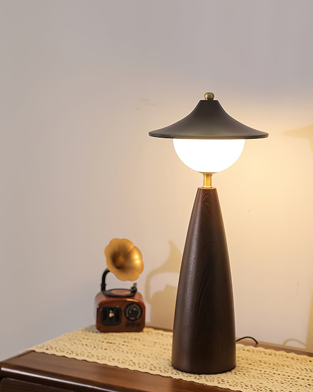 French Retro LED Bedside Table Lamp for Bedroom K719