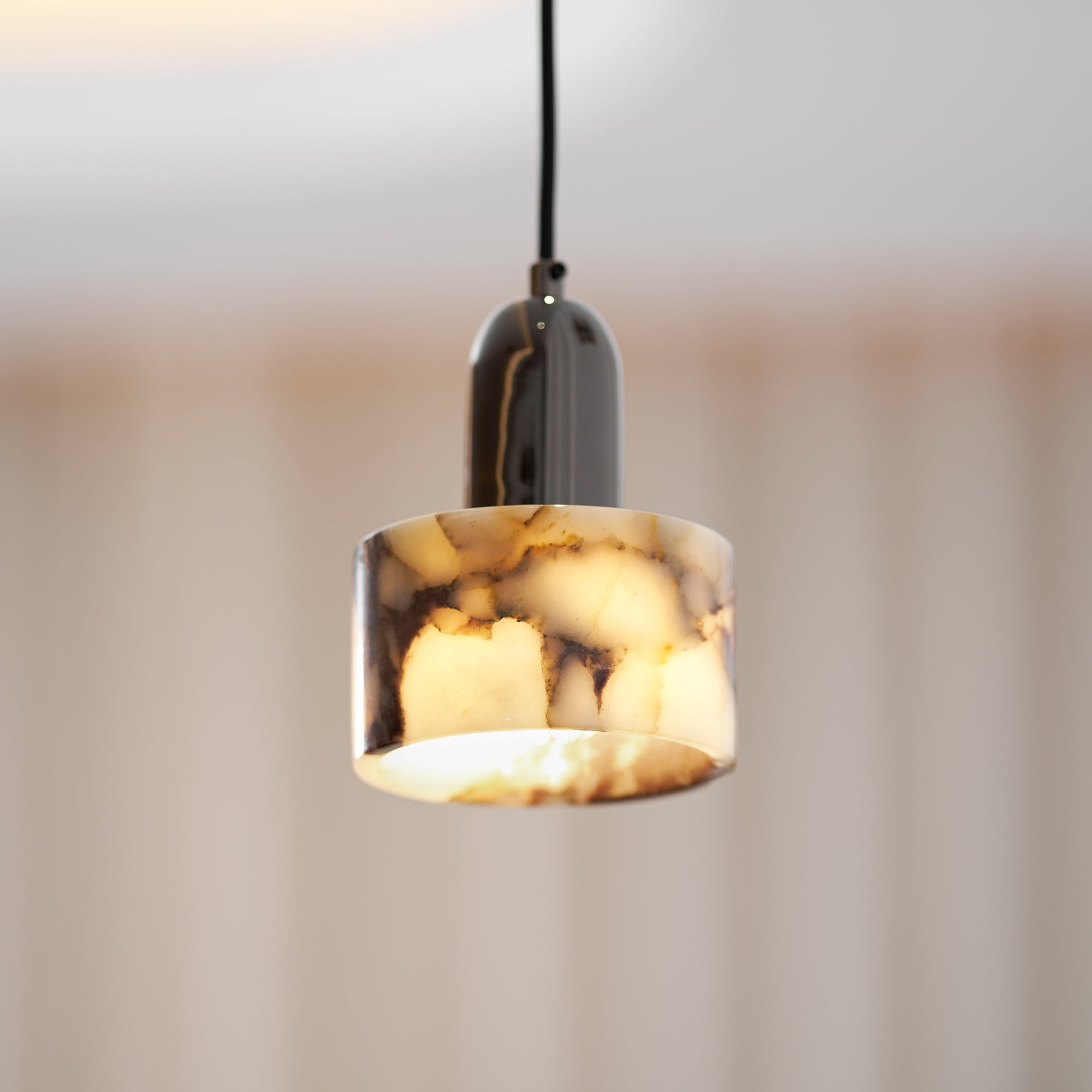 Dekum Marble Pendant Lamp D606