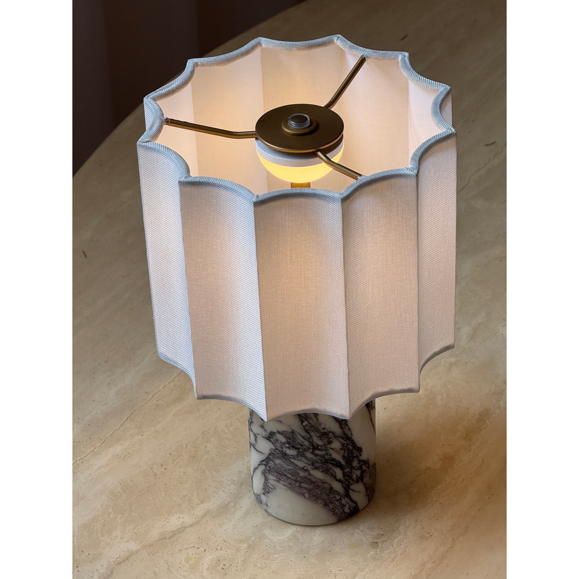 Valli Table Lamp (Built-in Battery) D668