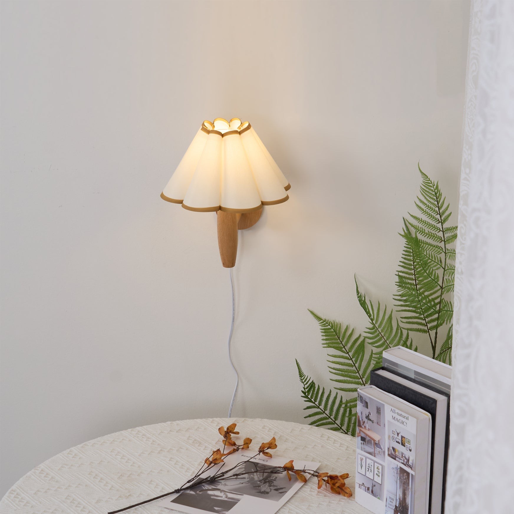 Vintage Fluted Plug In Wall Lamp K1093