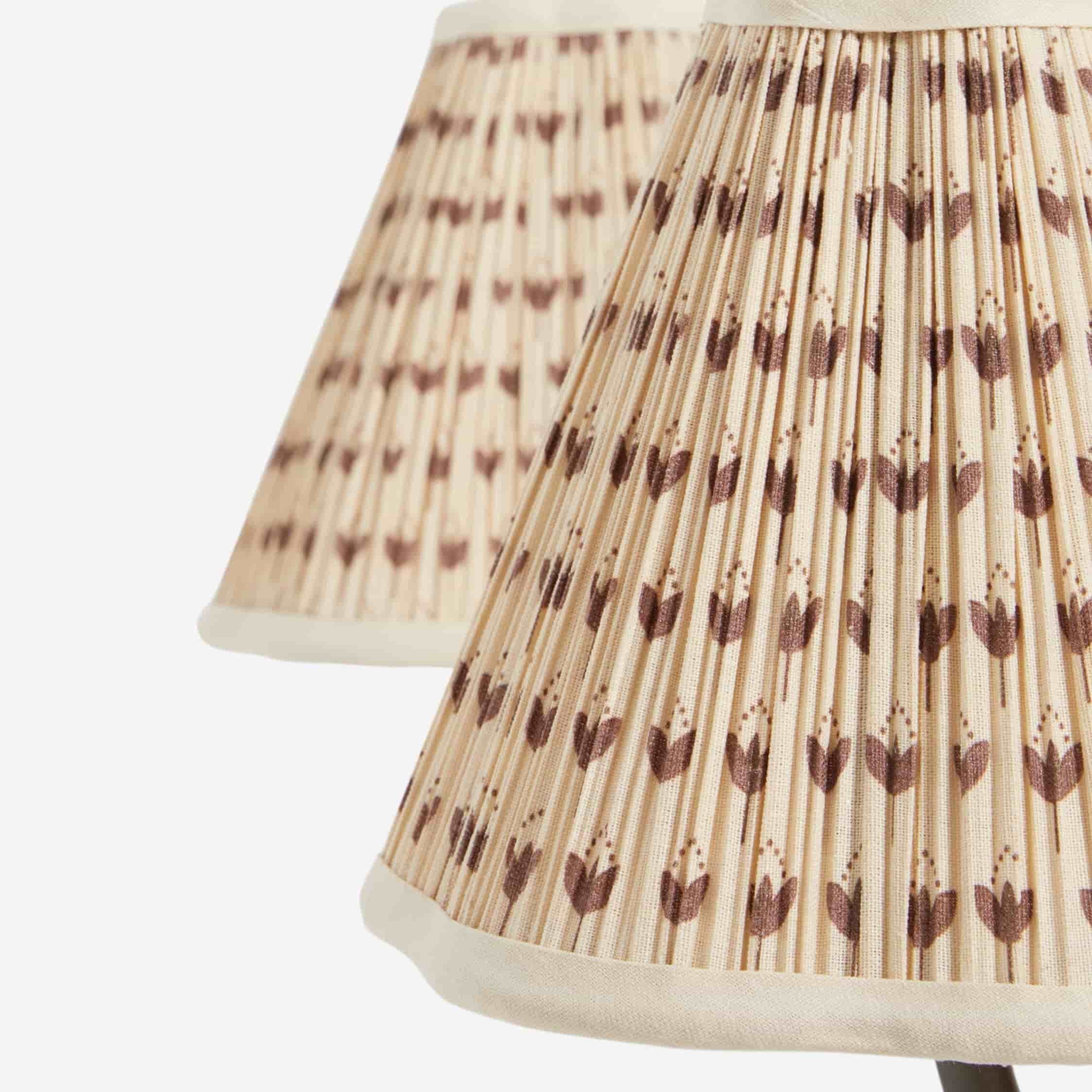 Florevian Modern Linen Pendant Lamp - Art-Inspired Statement Lighting for Dining Space K1629