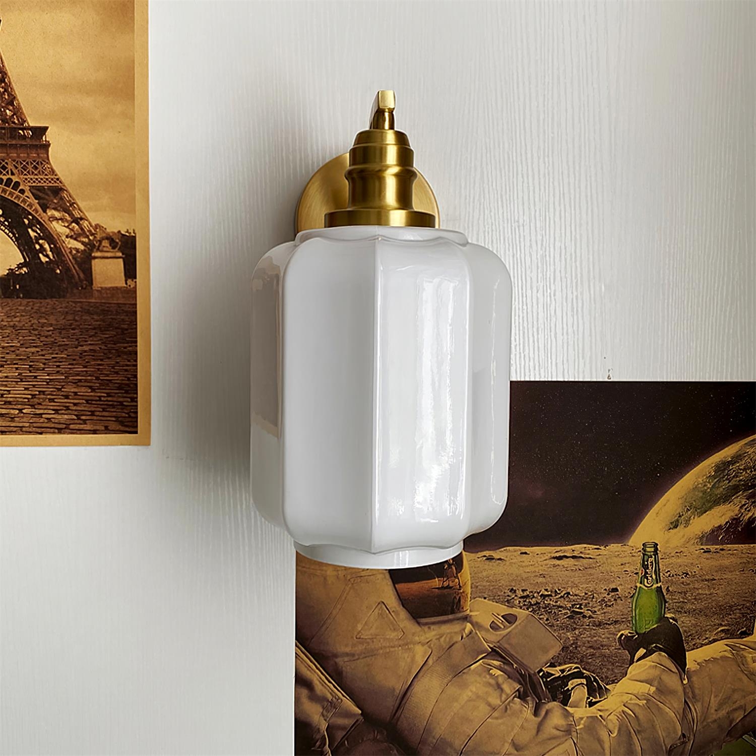 Henry Plug In Wall Lamp D42