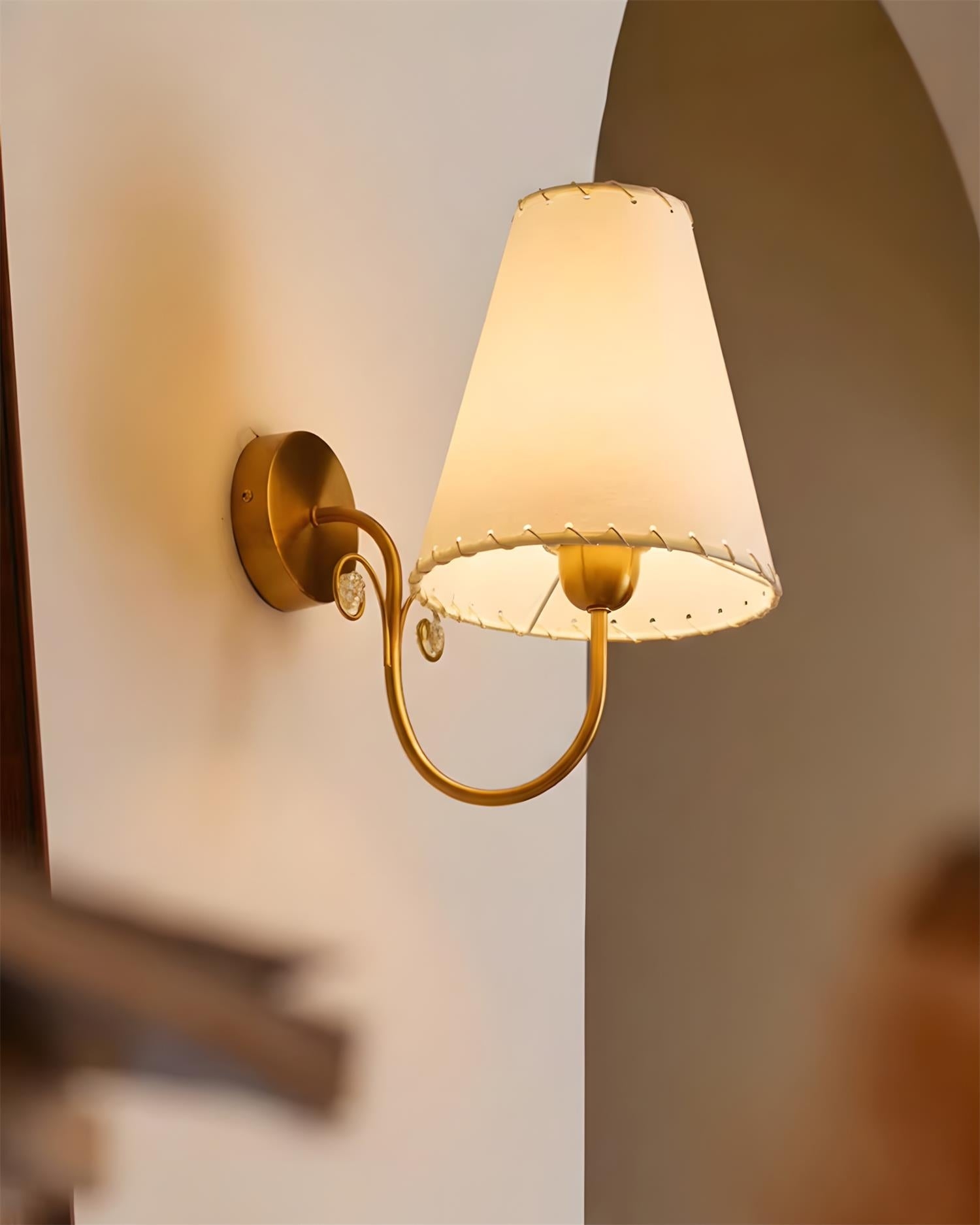 Gentle Bend Wall Lamp D333