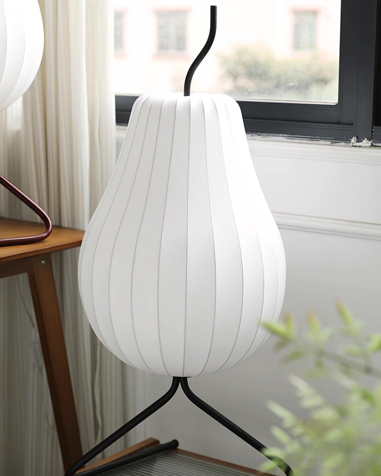 Pear-shaped Shite Floor Lamp Suitable For Living Room K581