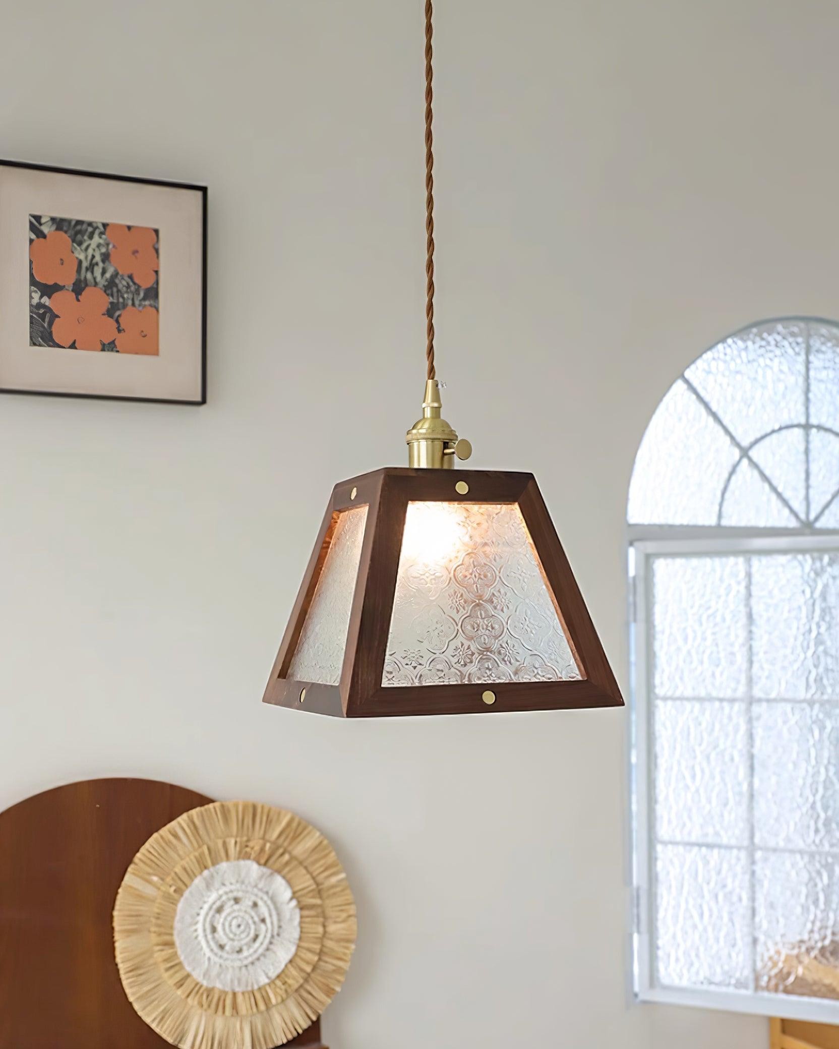 Retro Pattern Glass Pendant Lamp K288