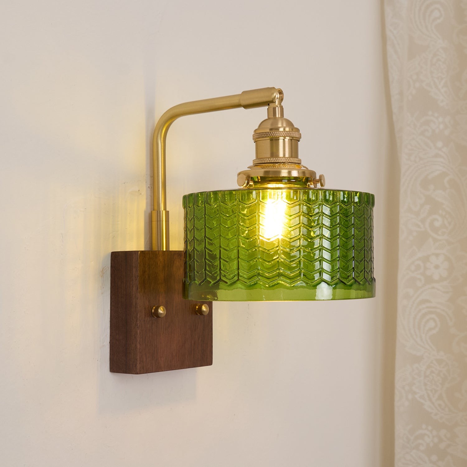 Fashion Wall Lamp for Bedroom K304